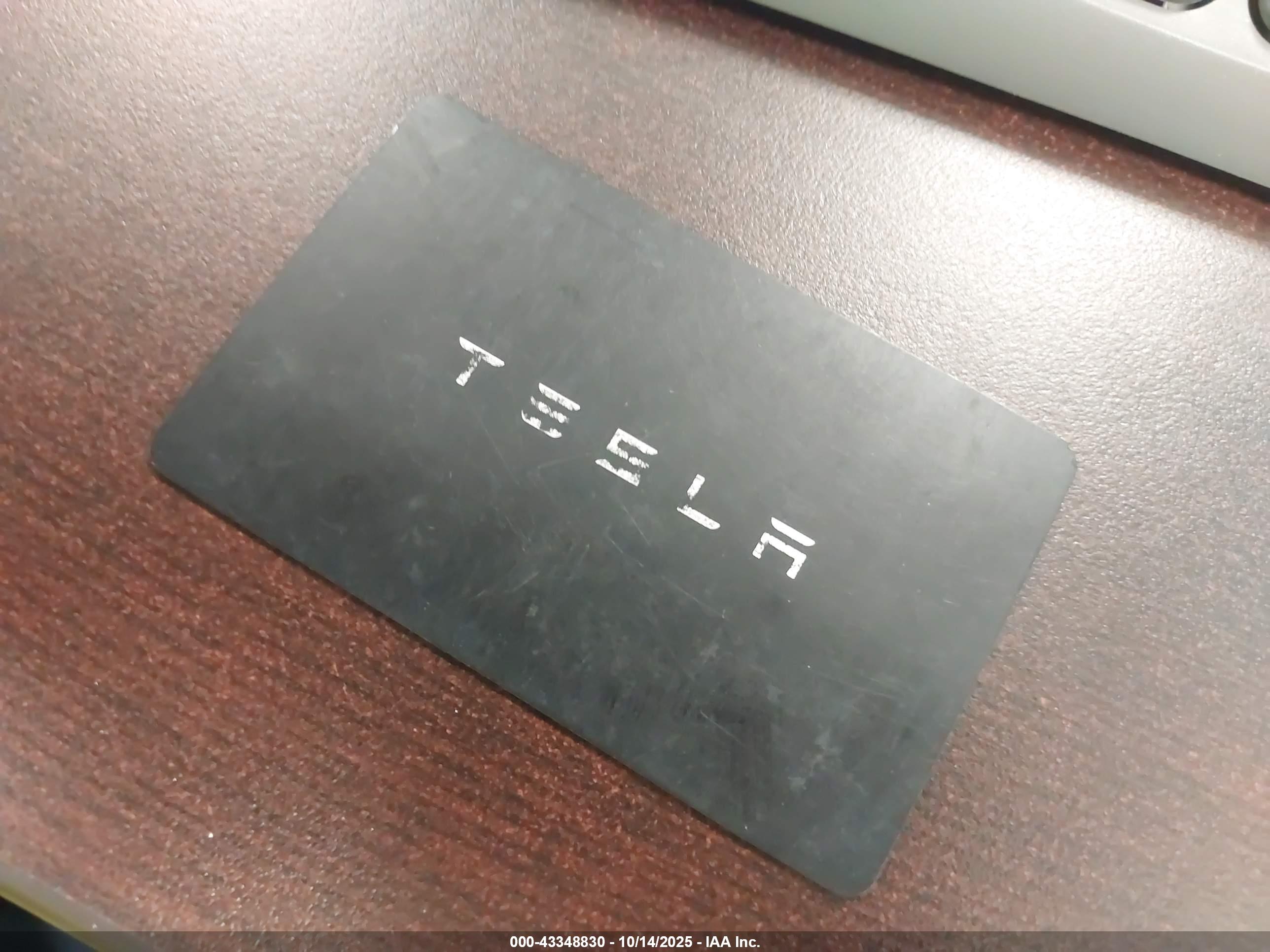 TESLA MODEL image 11
