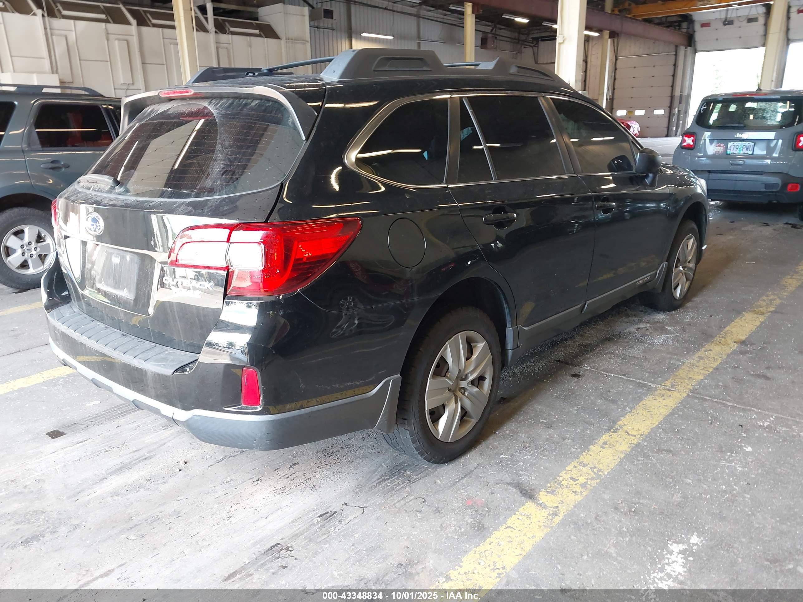 SUBARU OUTBACK image 4
