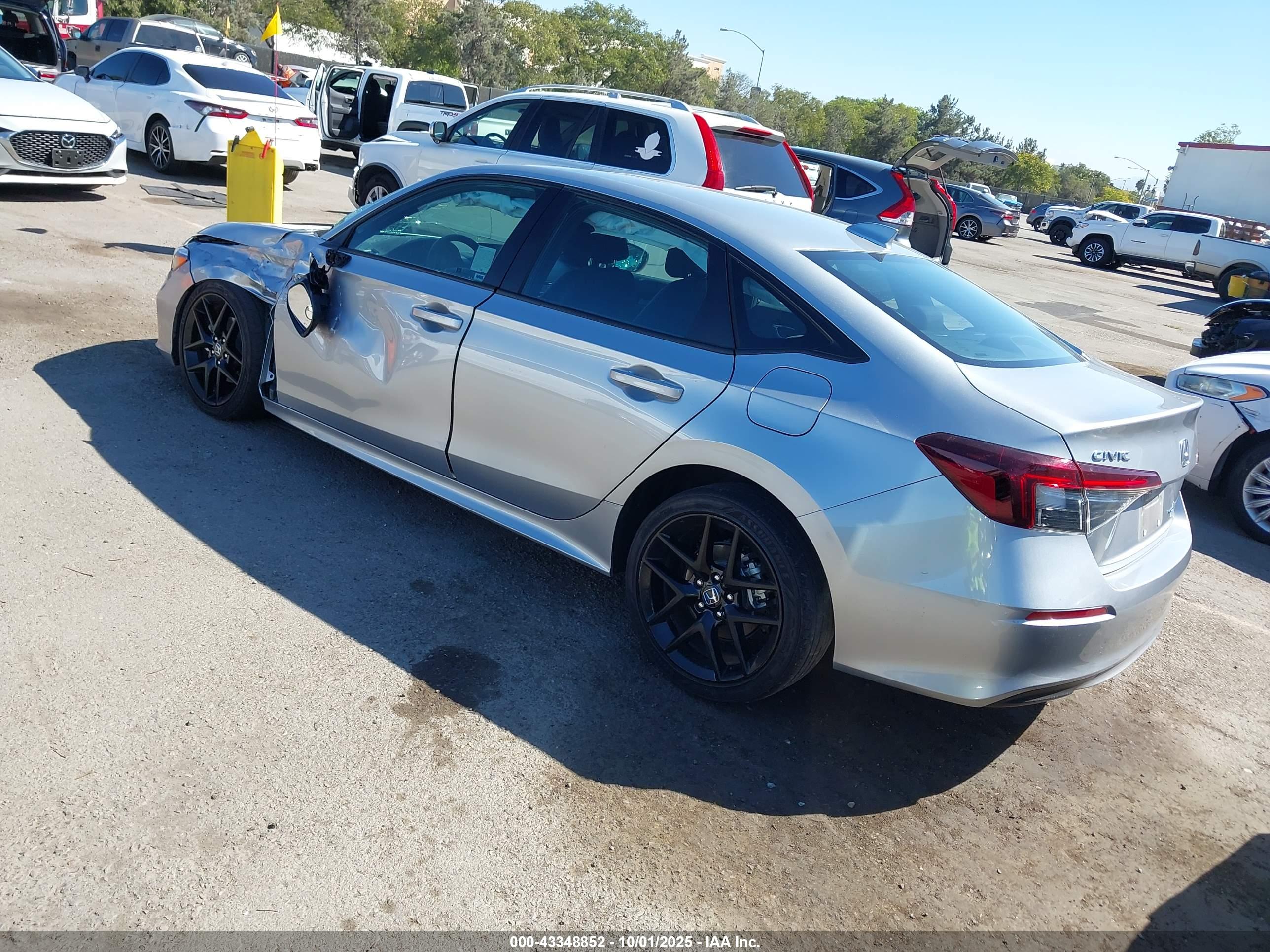 HONDA CIVIC image 3