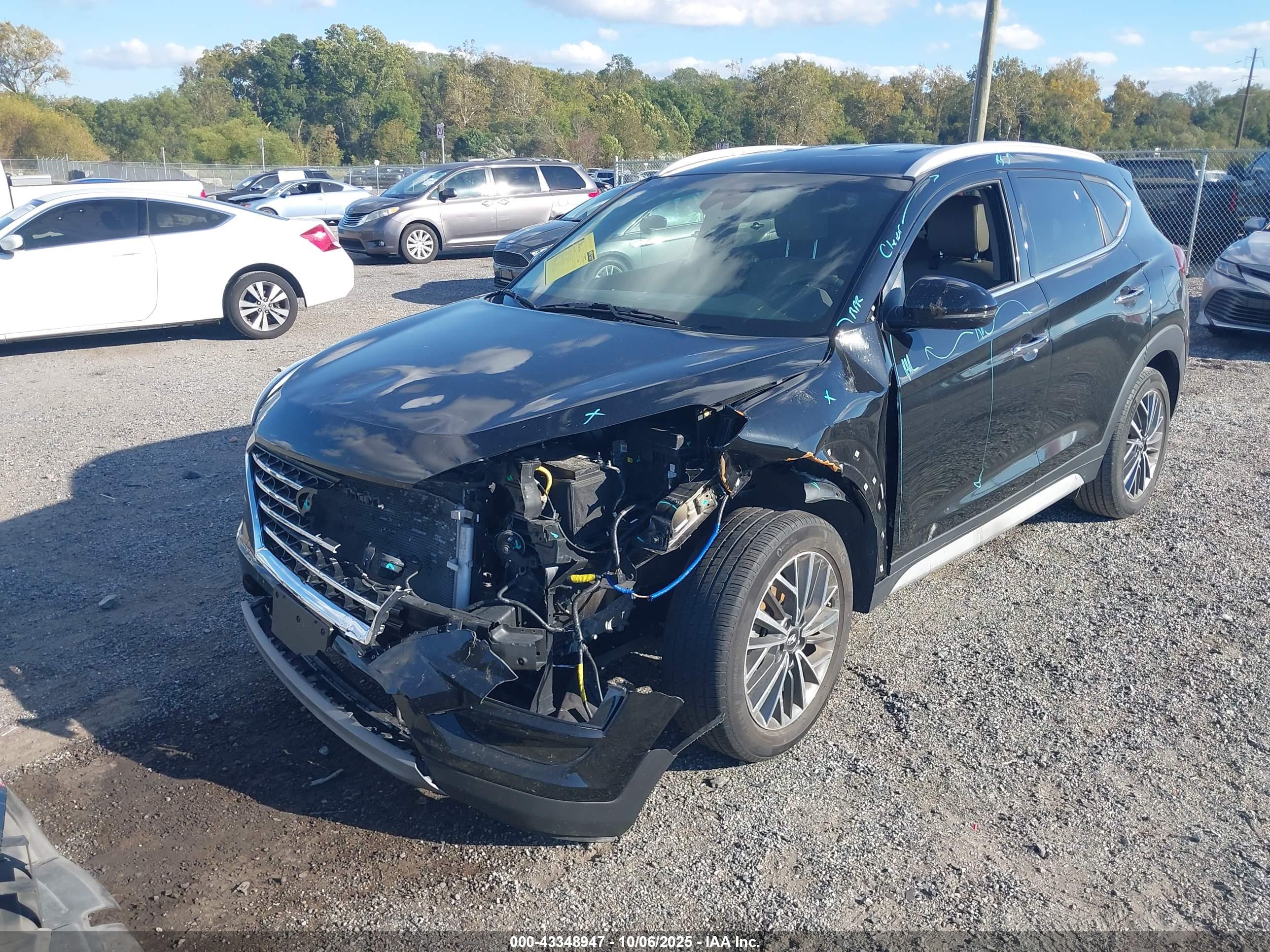 HYUNDAI TUCSON image 2
