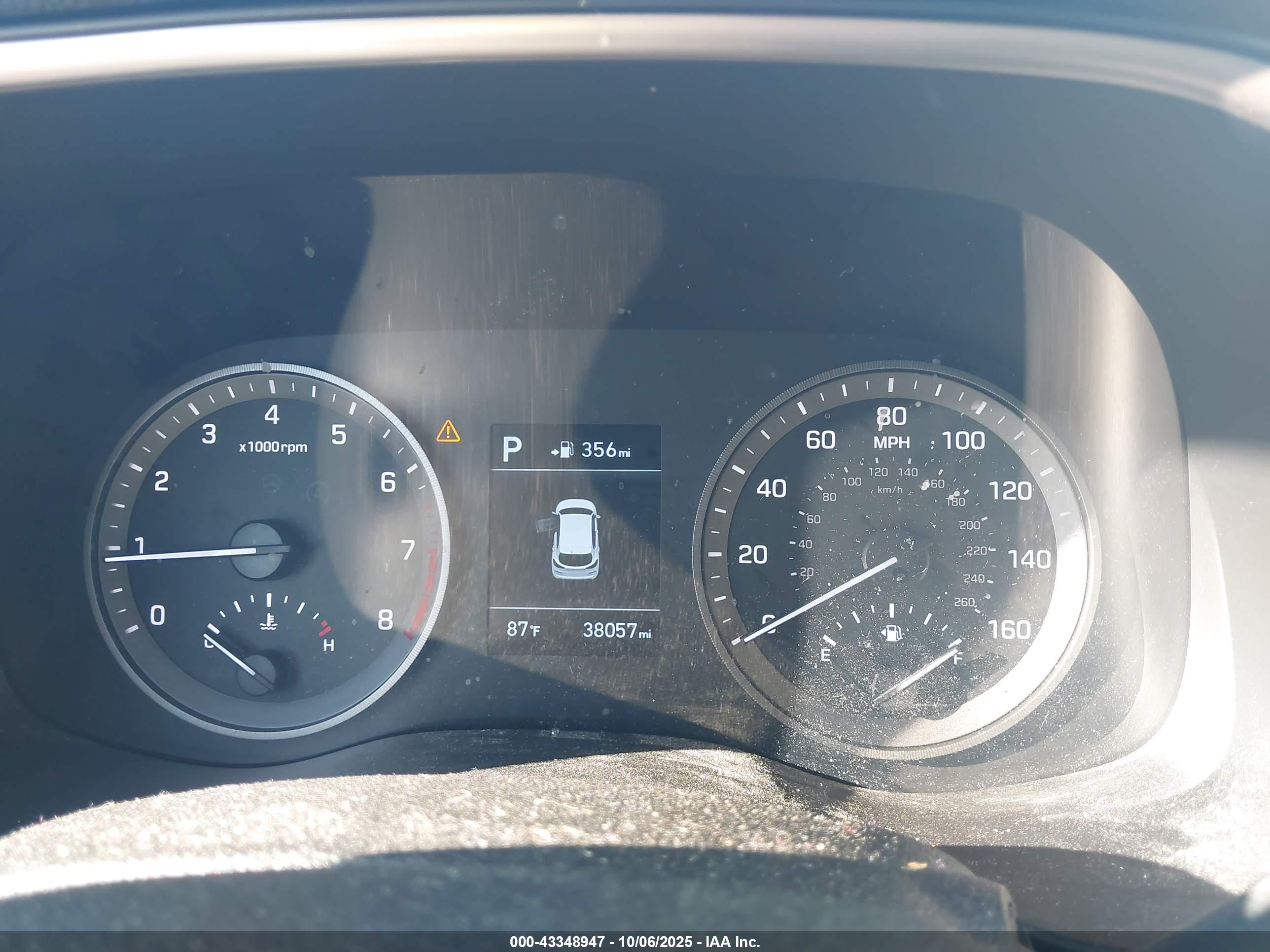 HYUNDAI TUCSON image 7