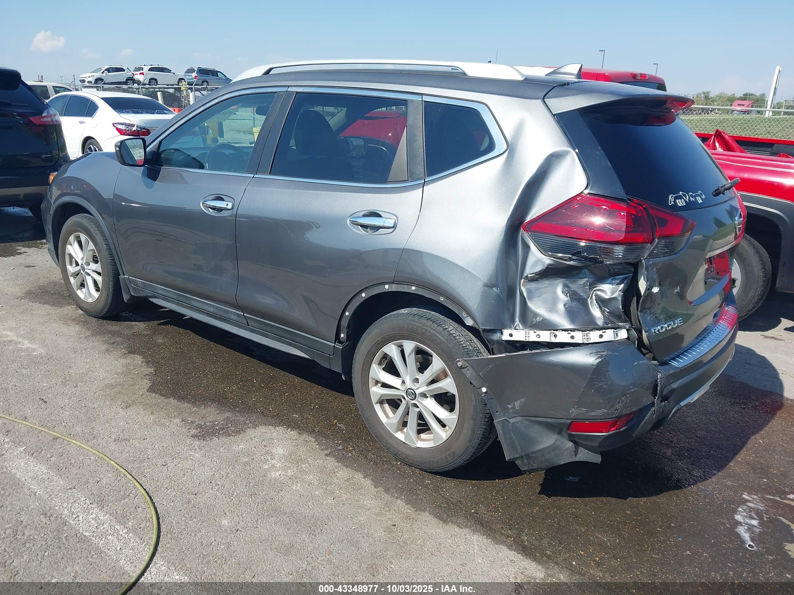 NISSAN ROGUE image 3