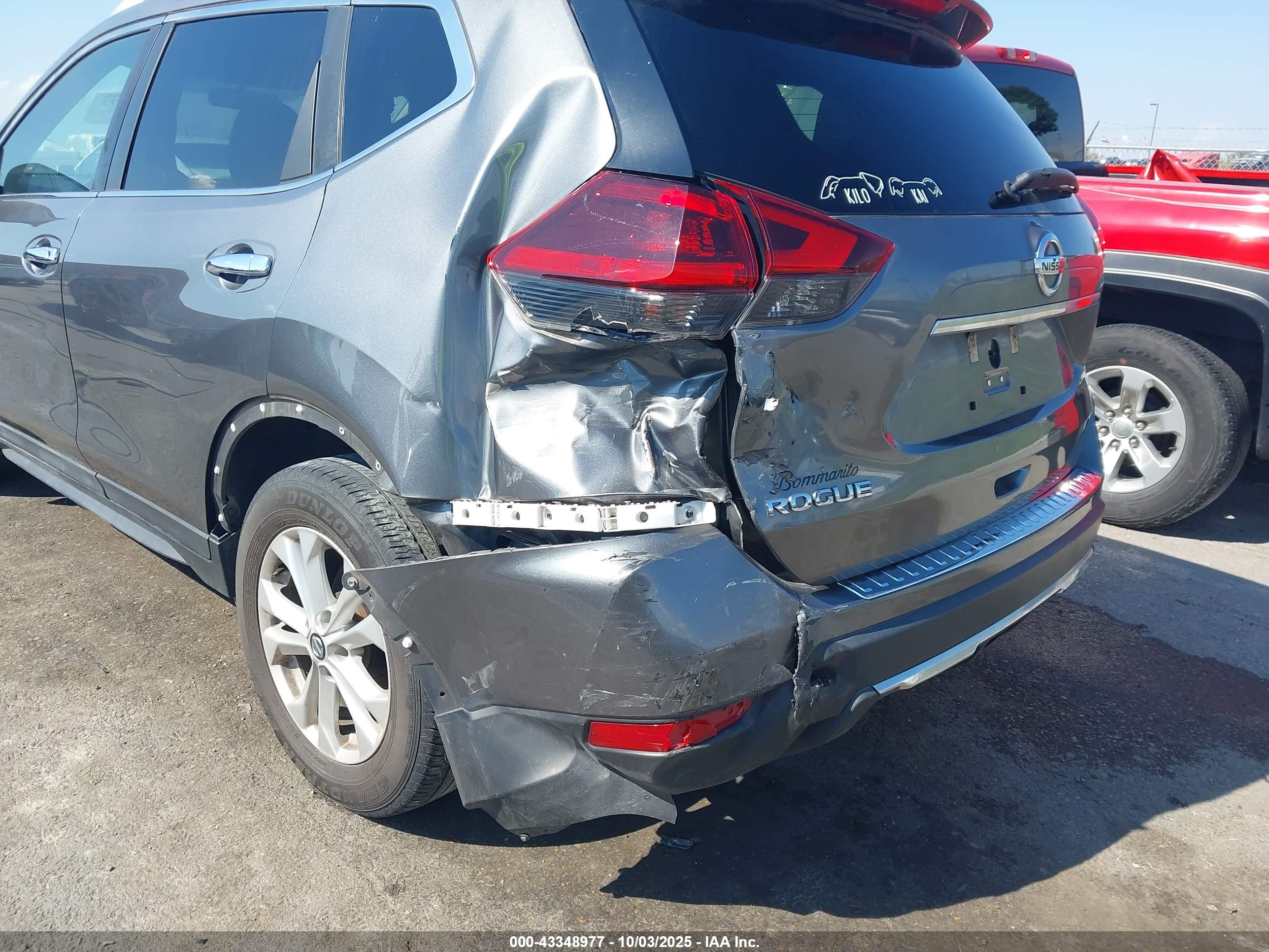 NISSAN ROGUE image 6