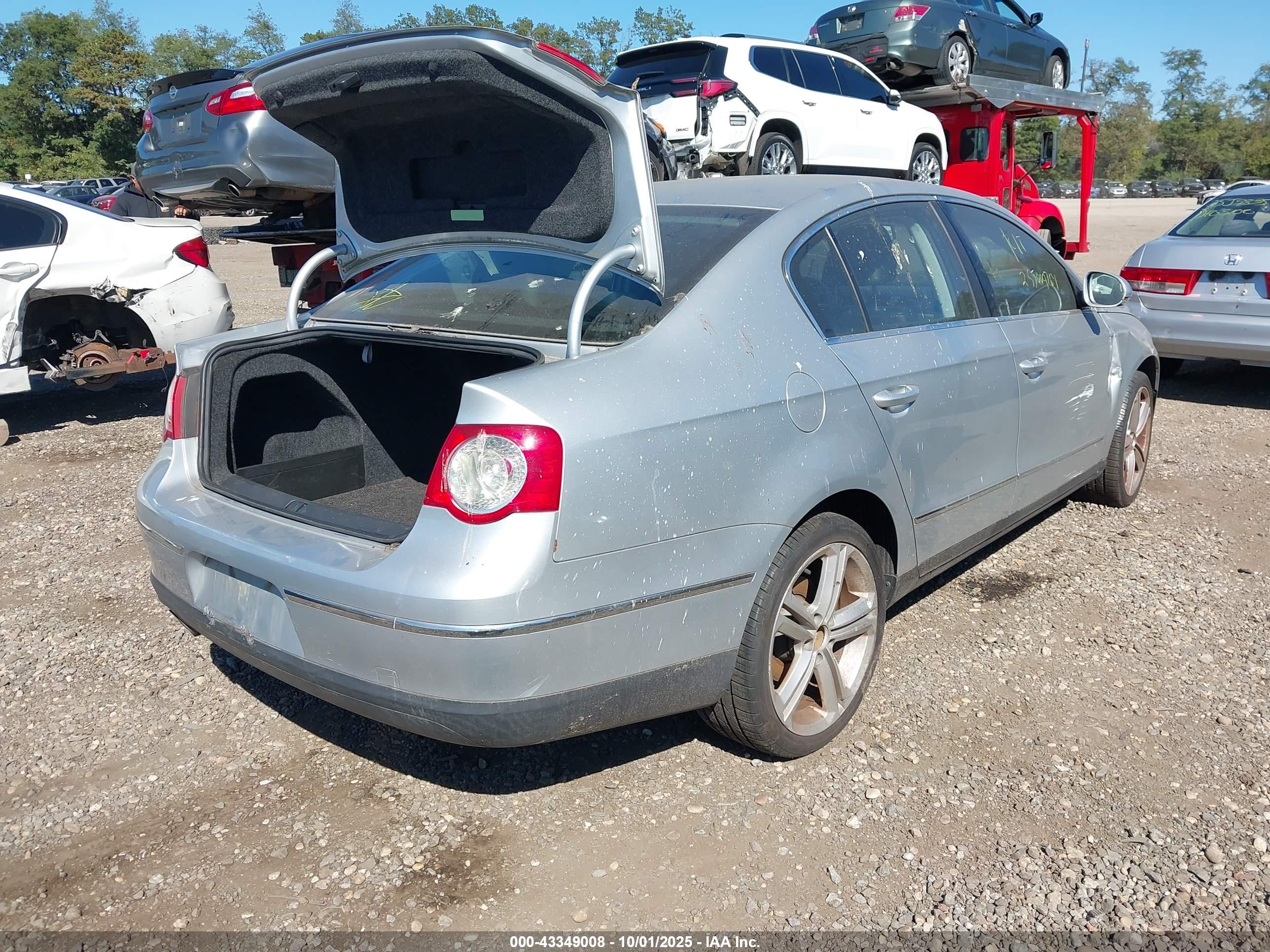 VOLKSWAGEN PASSAT image 4