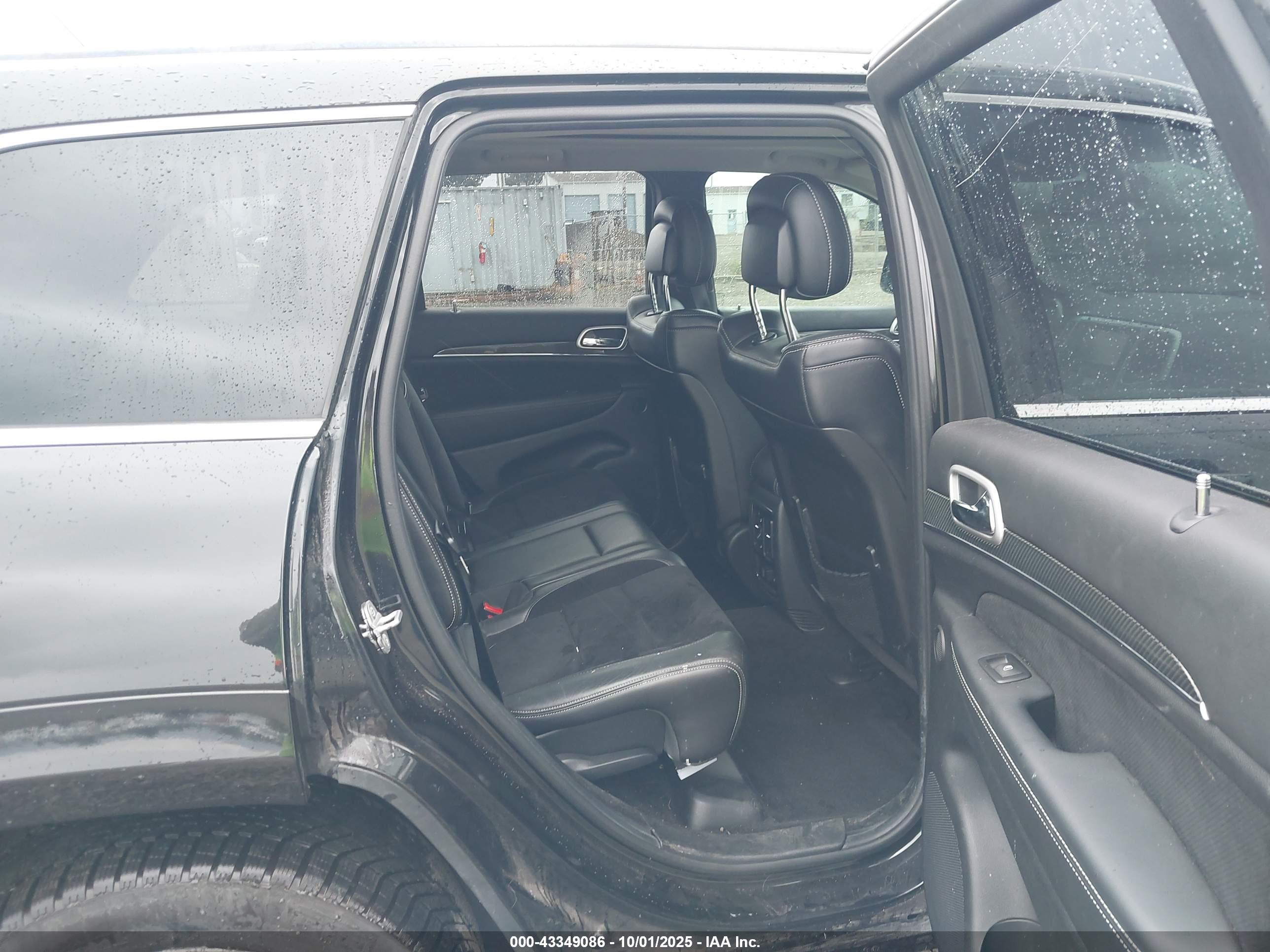 JEEP GRAND image 8