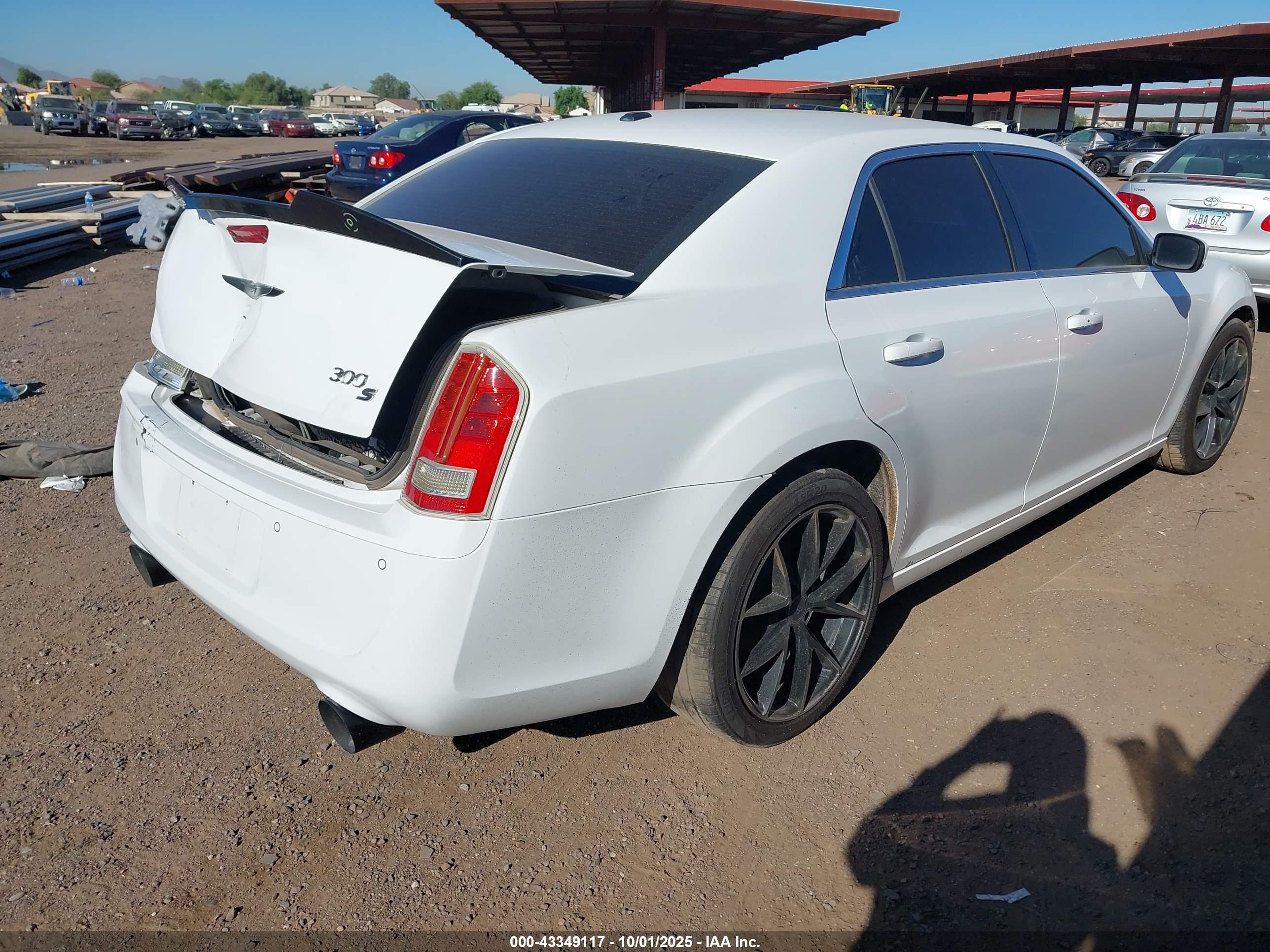CHRYSLER 300 image 4