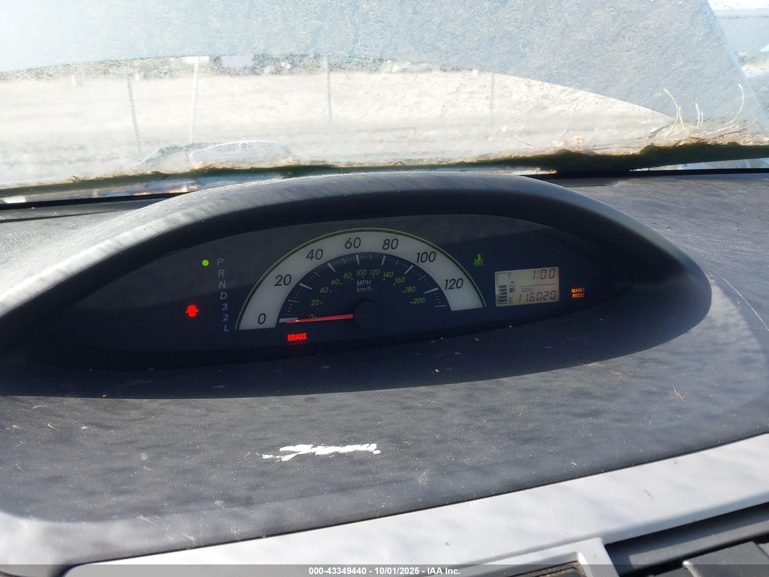 TOYOTA YARIS image 6