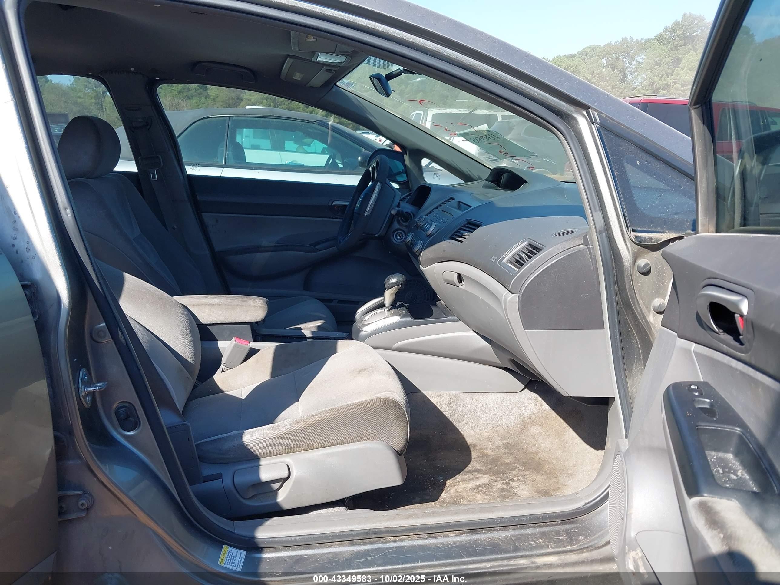 HONDA CIVIC image 5