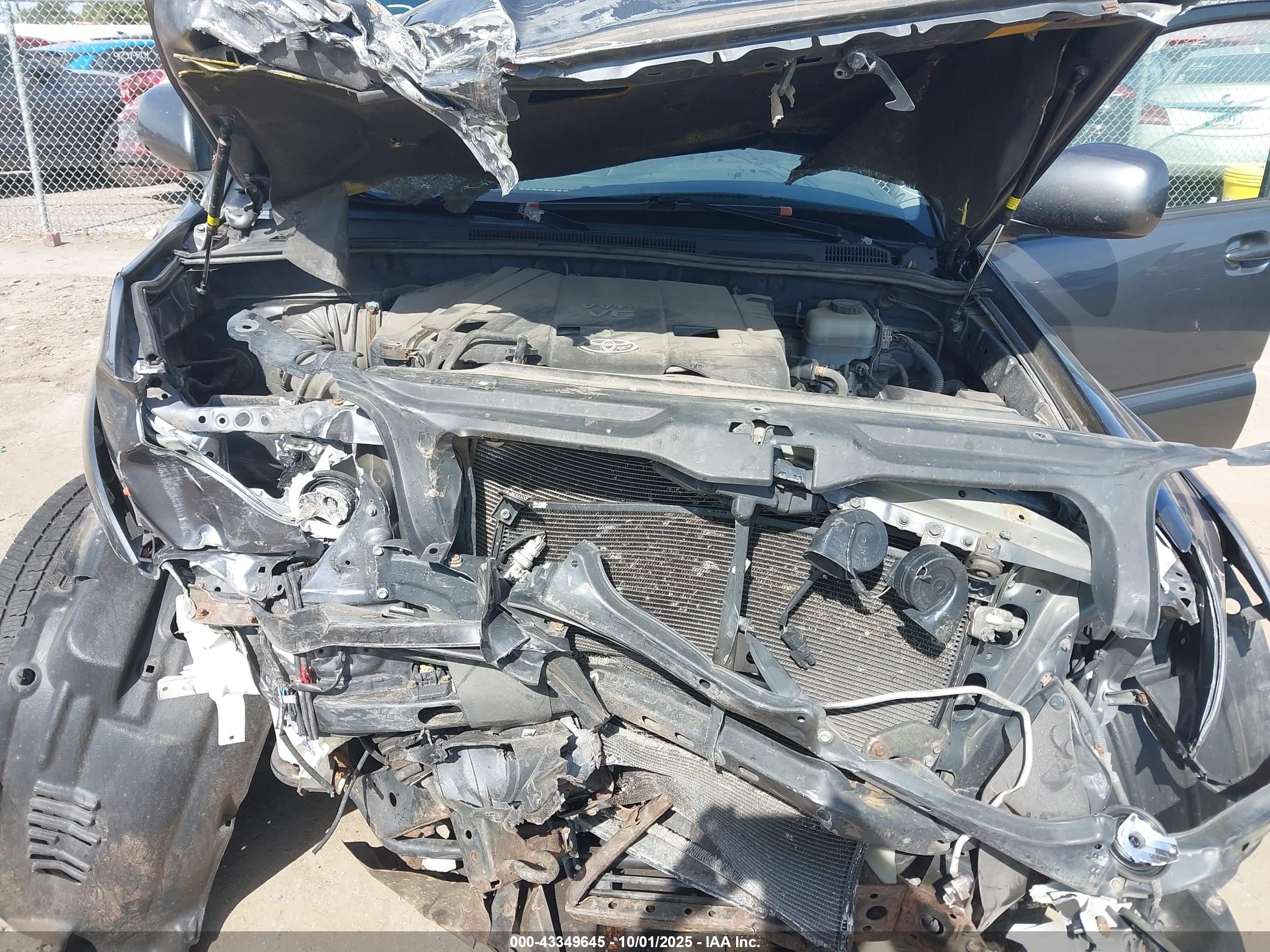 TOYOTA 4RUNNER image 10