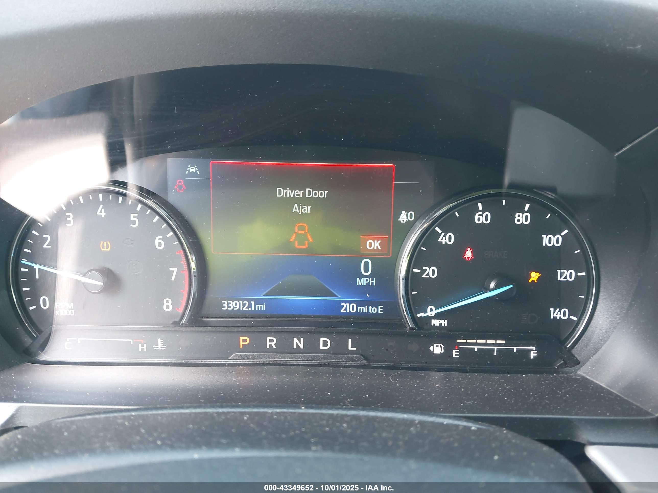 FORD EXPLORER image 7