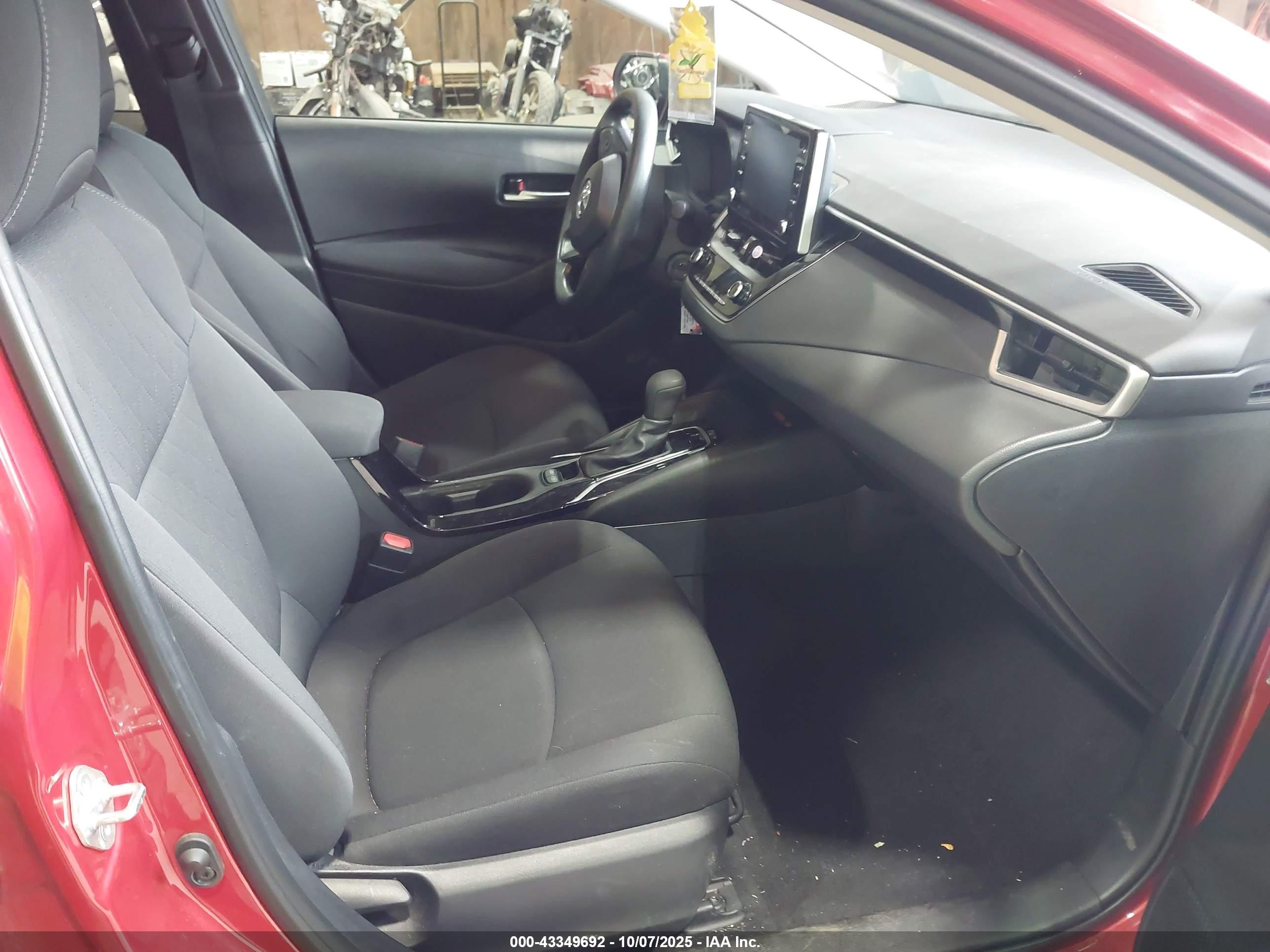 TOYOTA COROLLA image 5