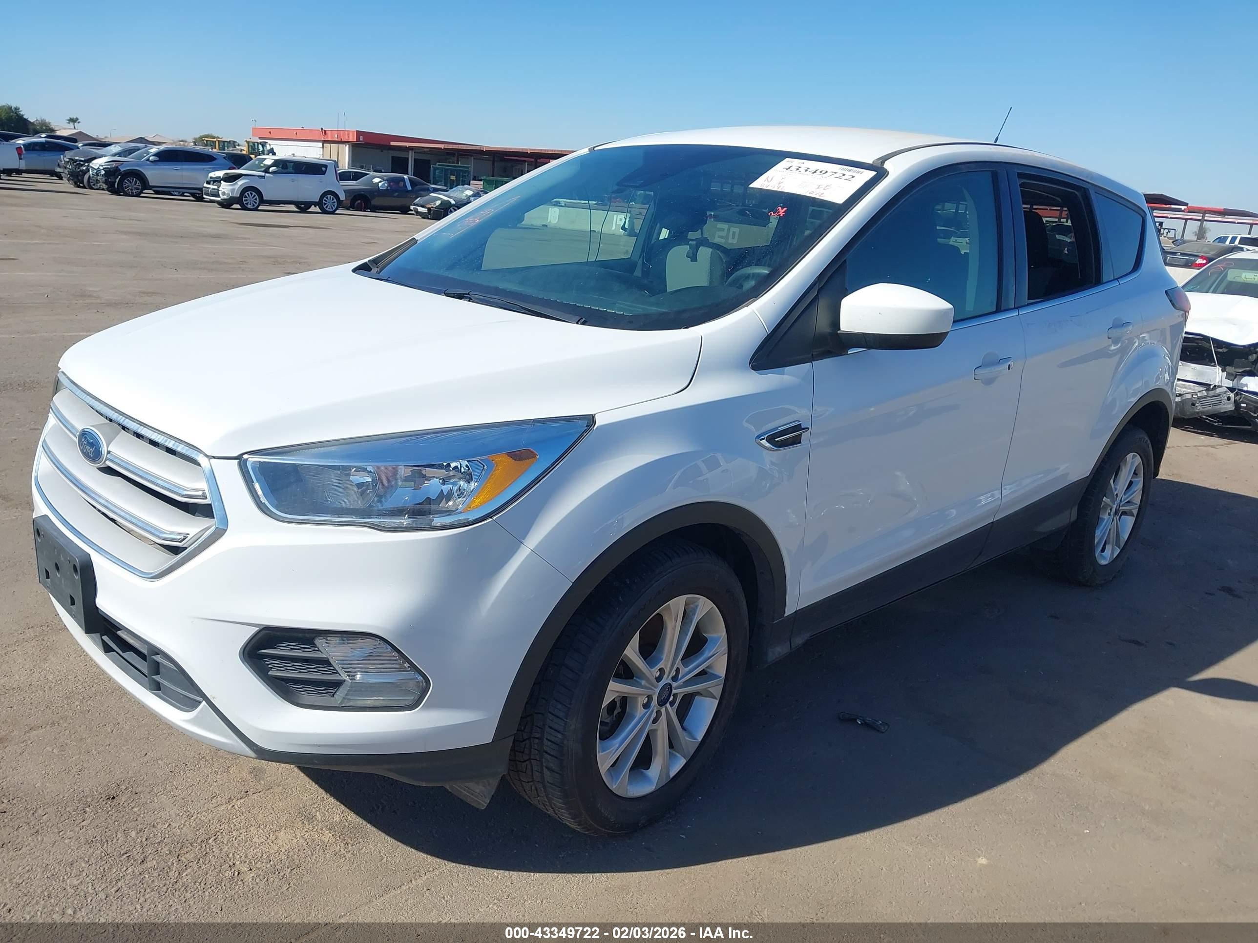 FORD ESCAPE image 2