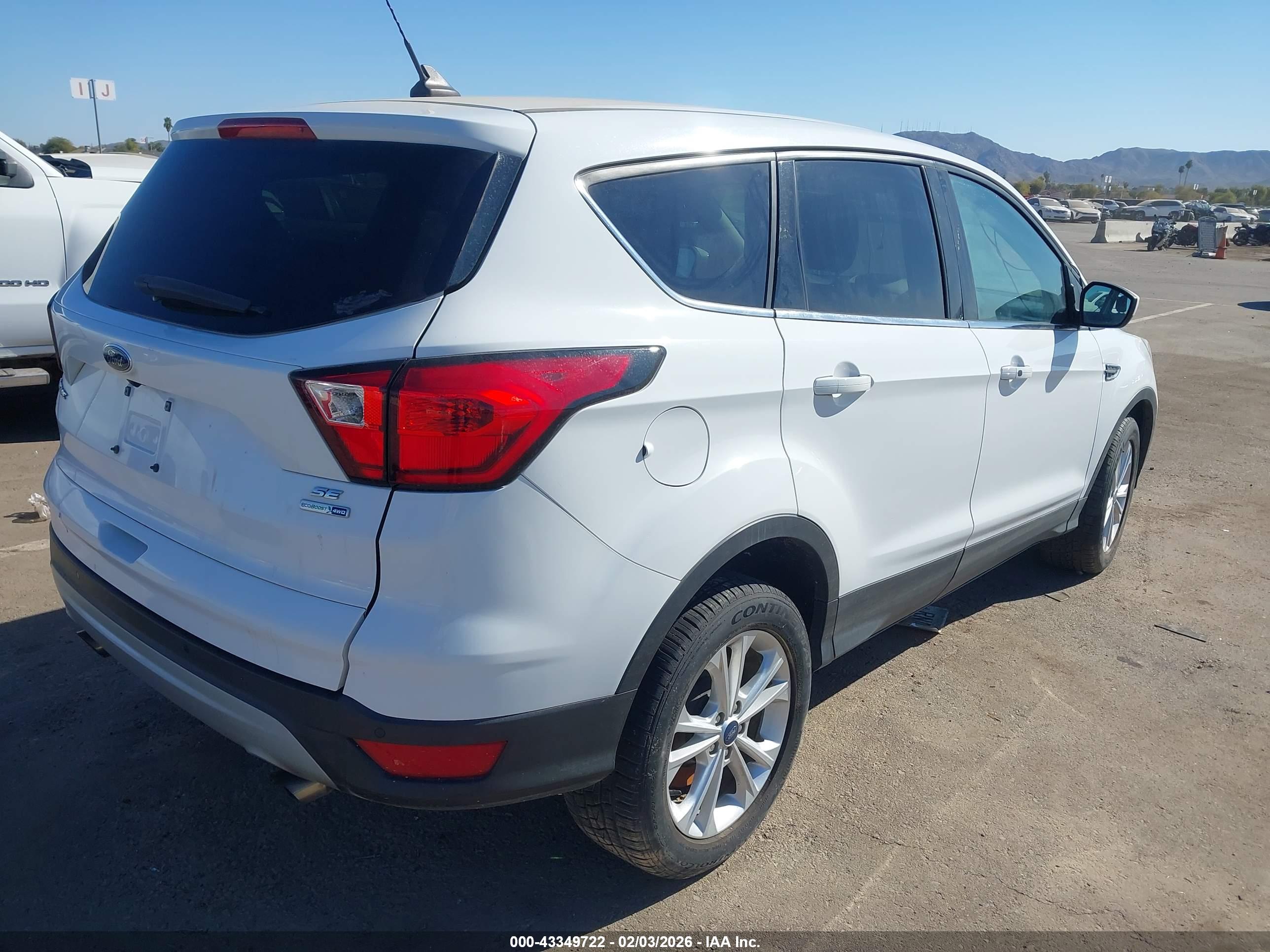 FORD ESCAPE image 4