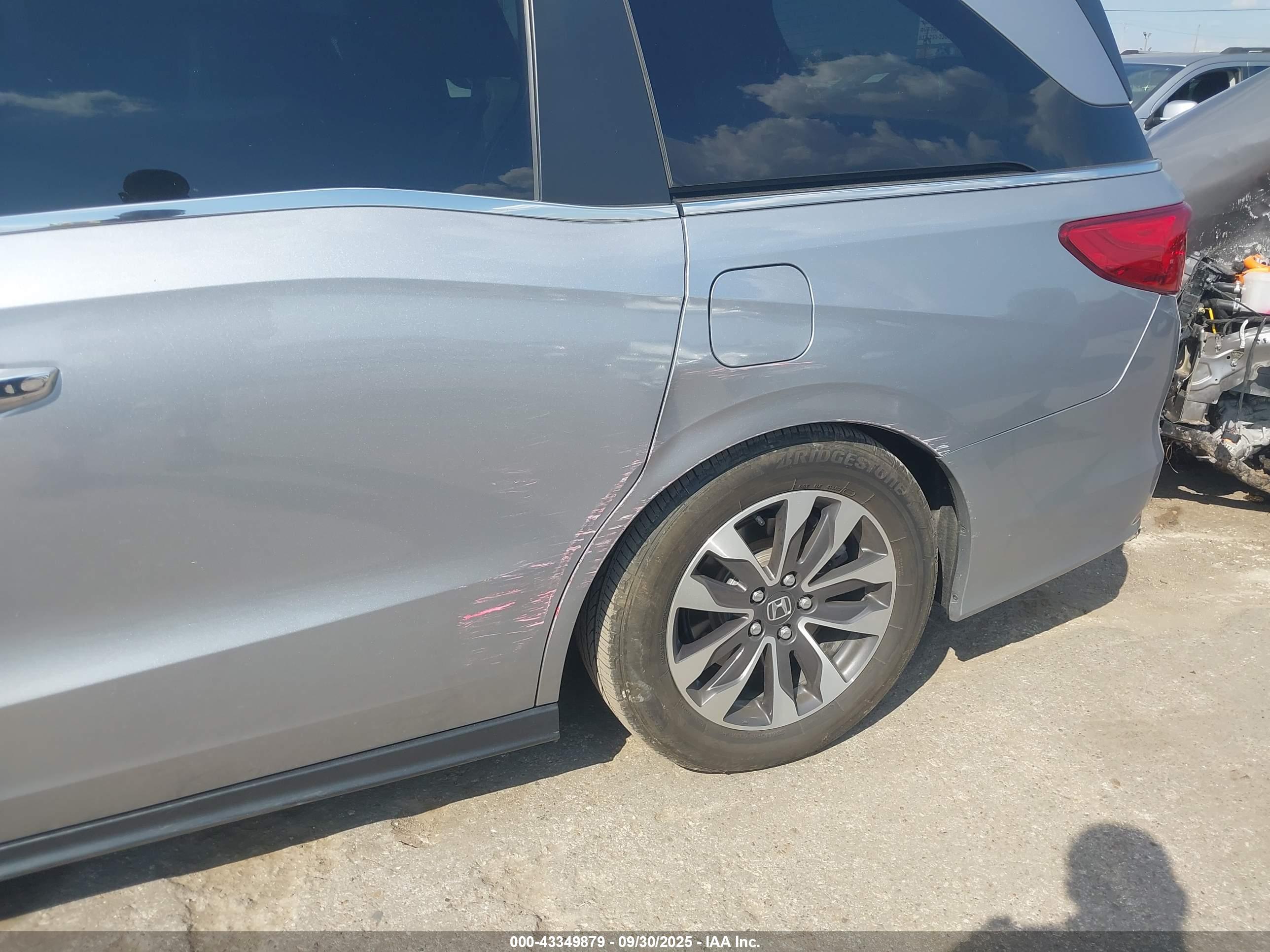 HONDA ODYSSEY image 6
