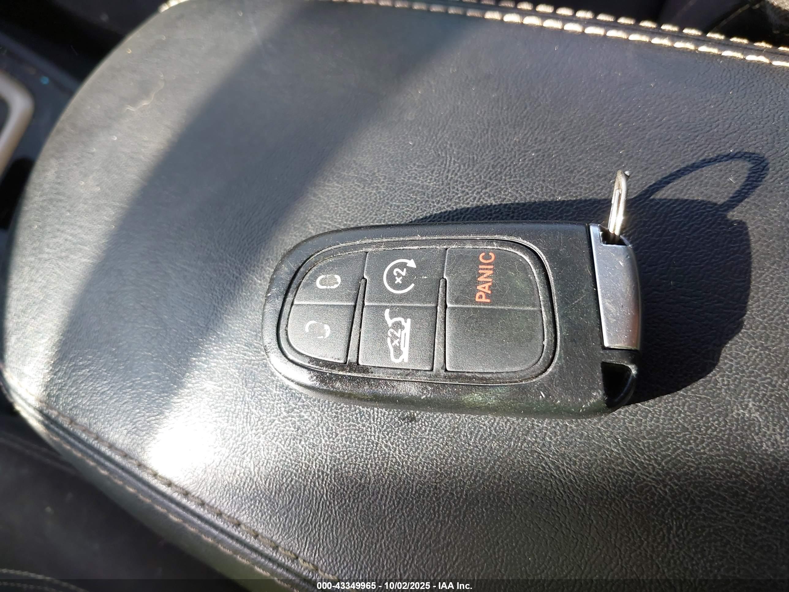 JEEP CHEROKEE image 11