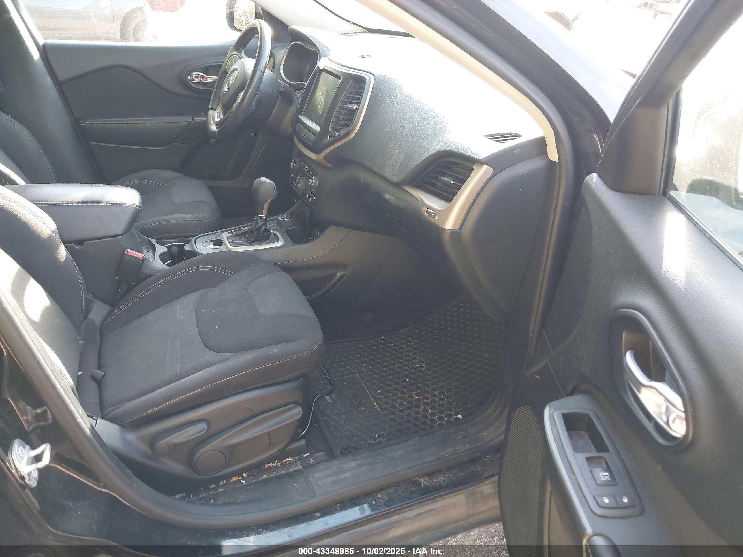JEEP CHEROKEE image 5