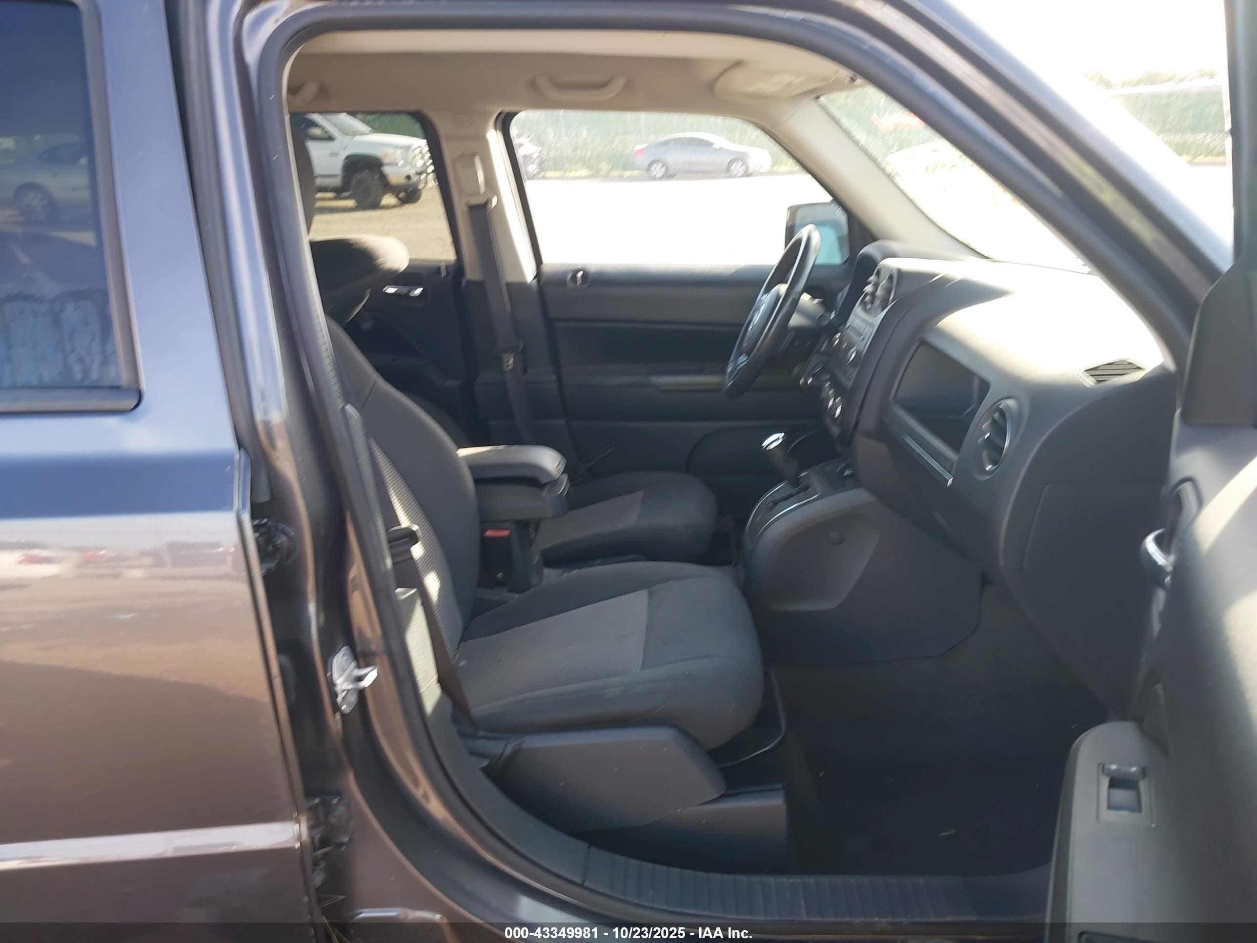 JEEP PATRIOT image 5