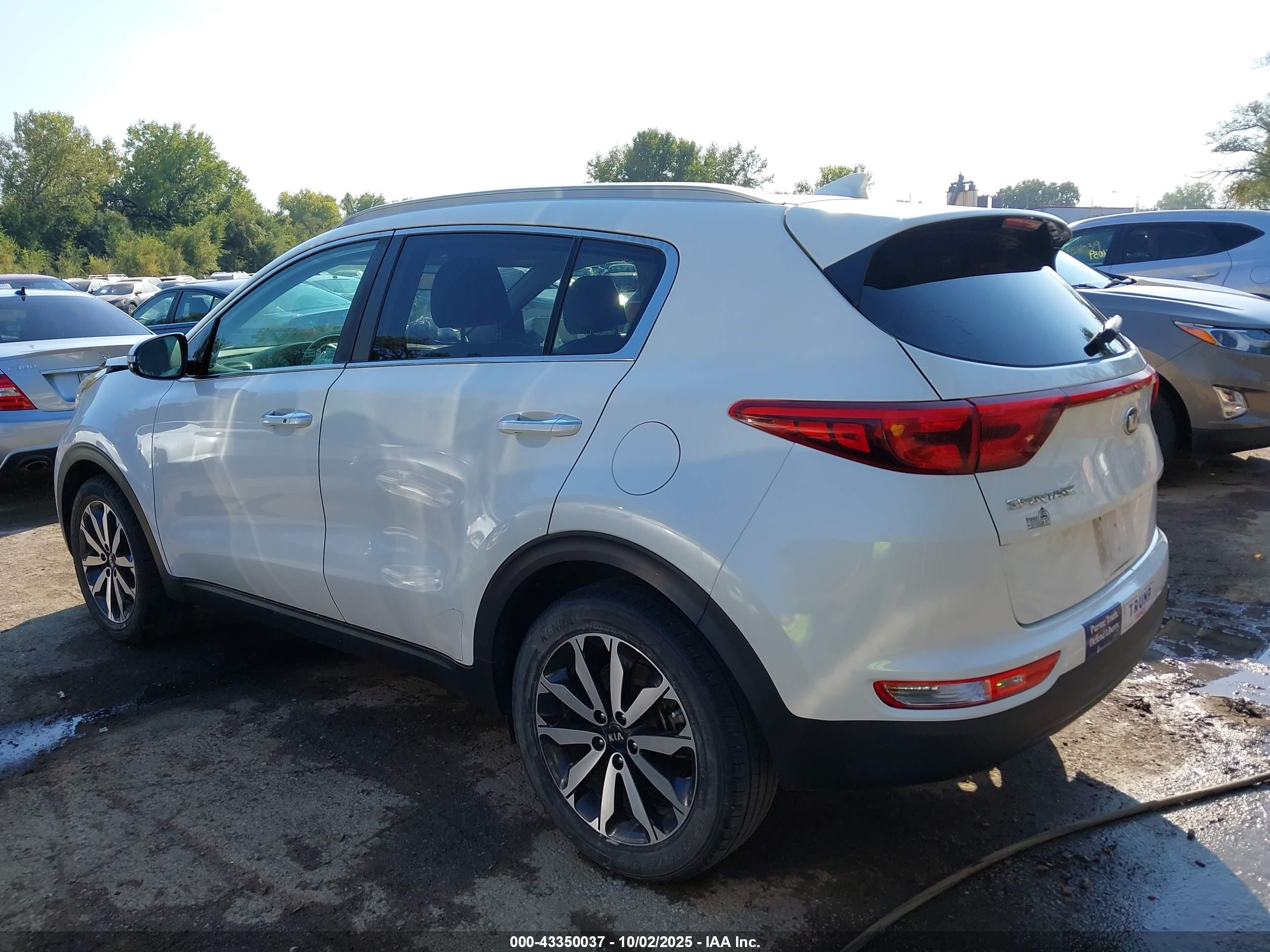 KIA SPORTAGE image 3