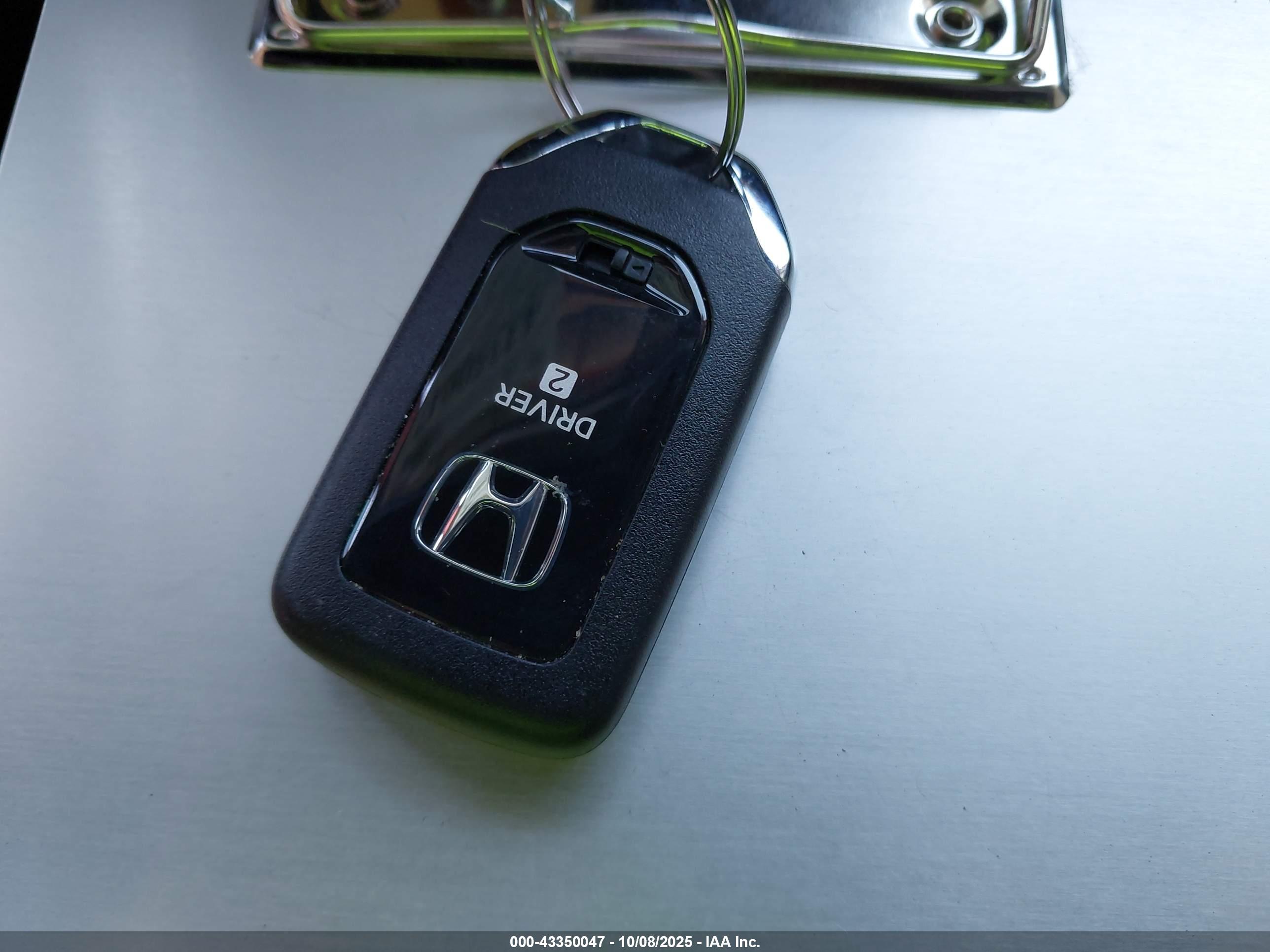HONDA ACCORD image 11