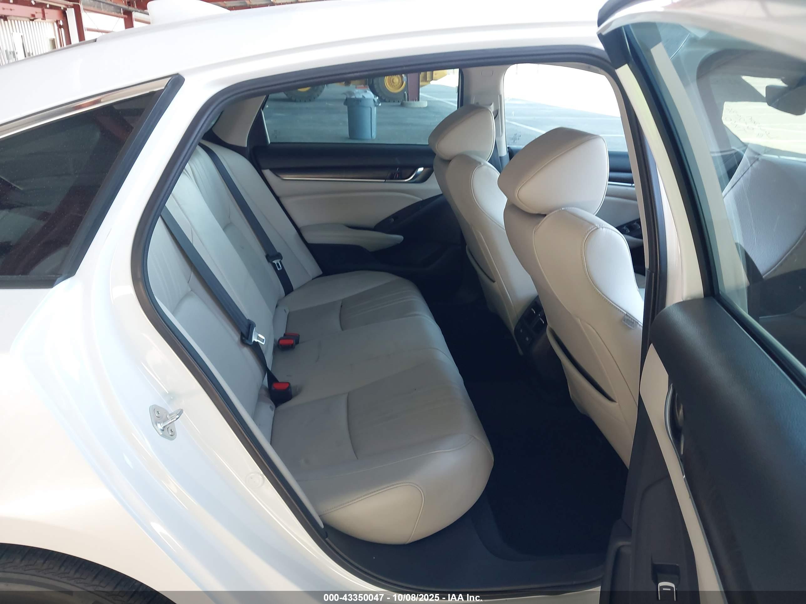 HONDA ACCORD image 8