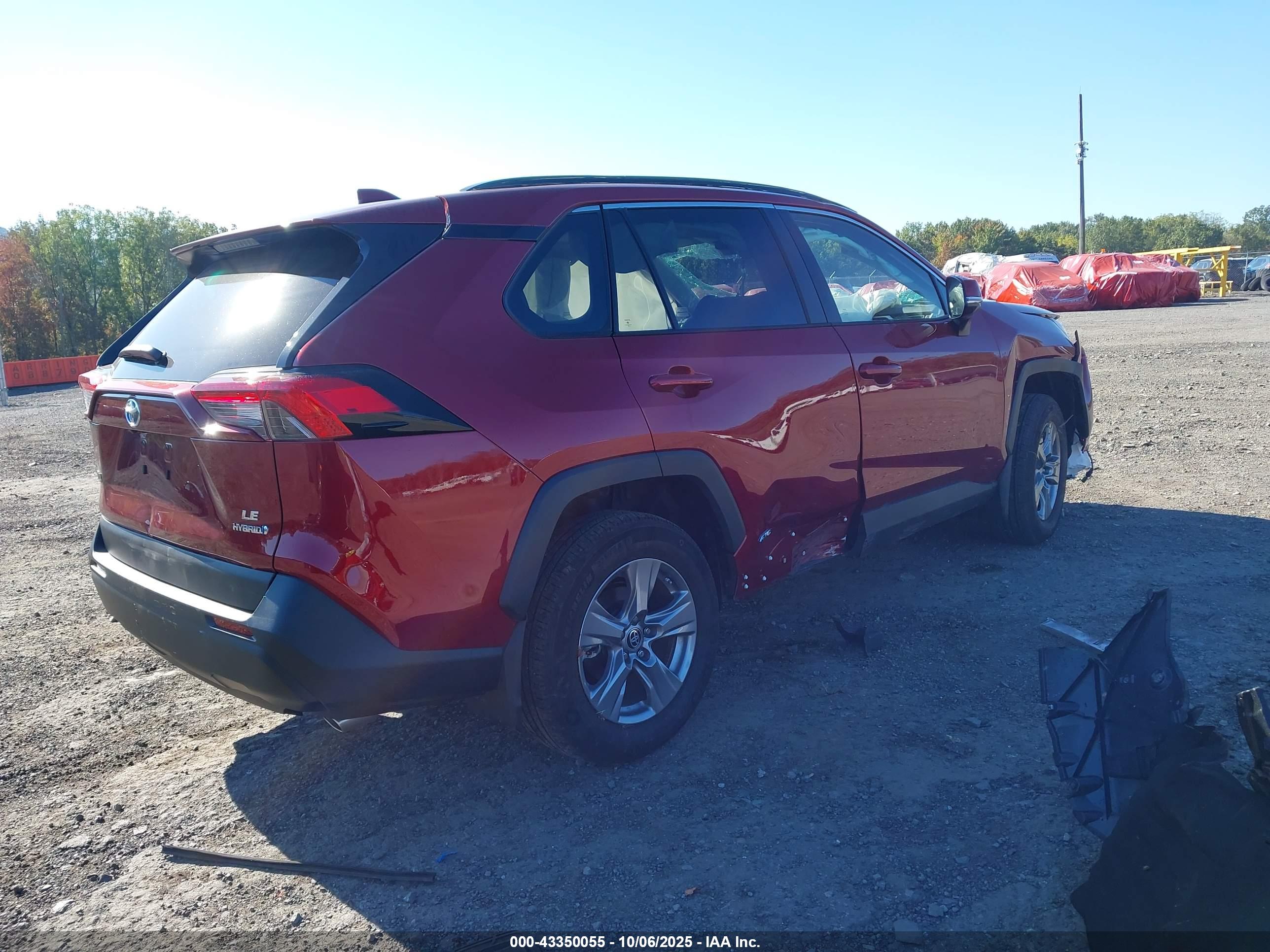 TOYOTA RAV4 image 4