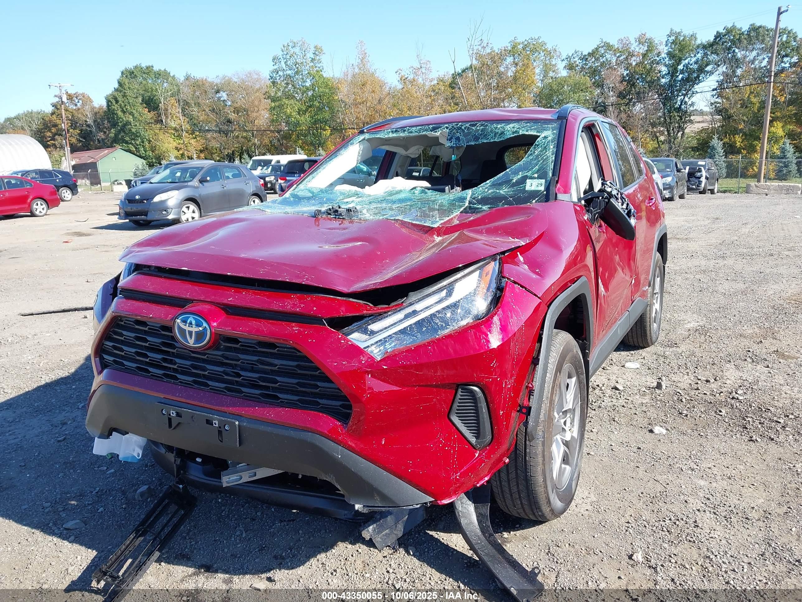 TOYOTA RAV4 image 6