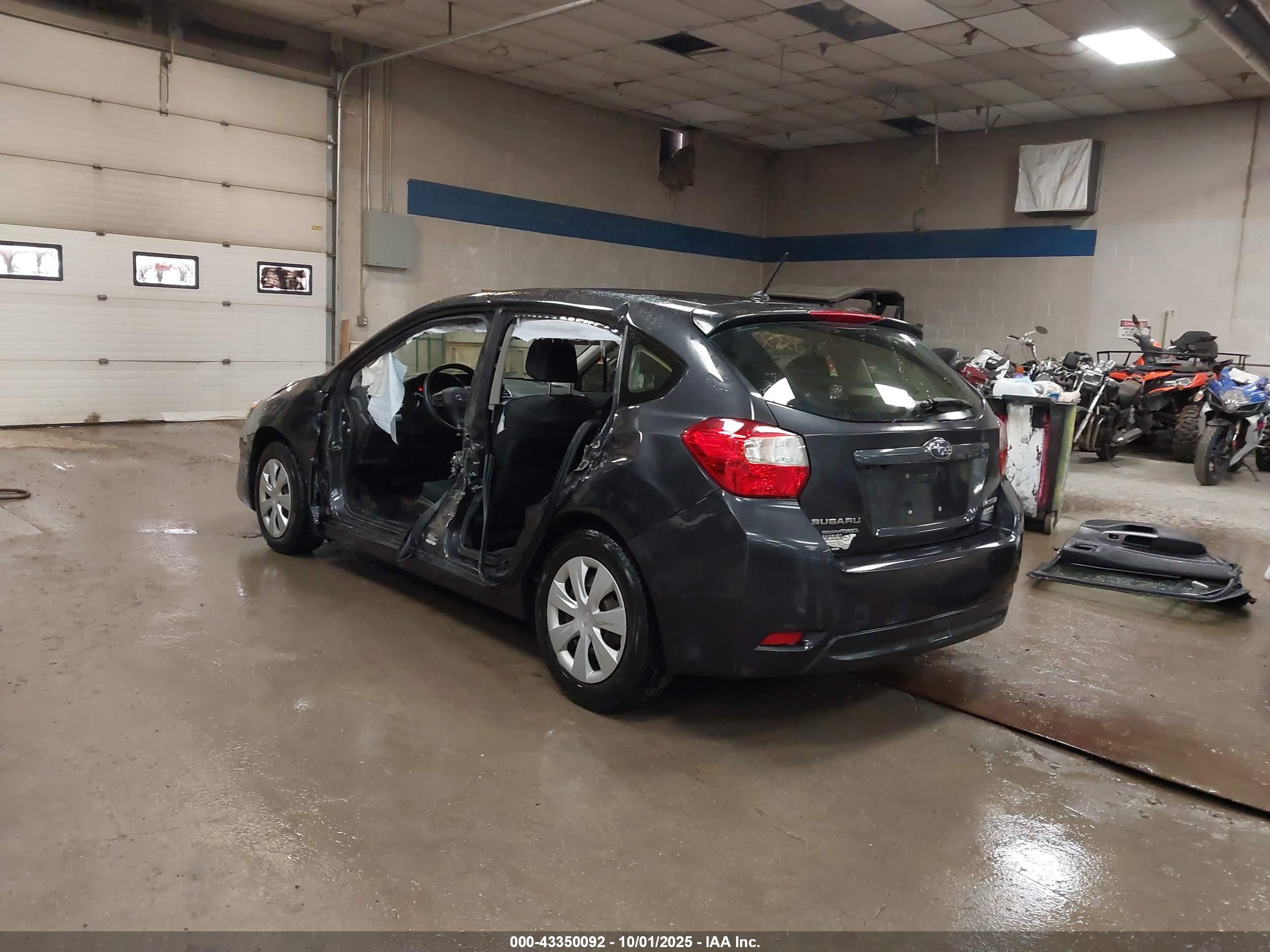 SUBARU IMPREZA image 3