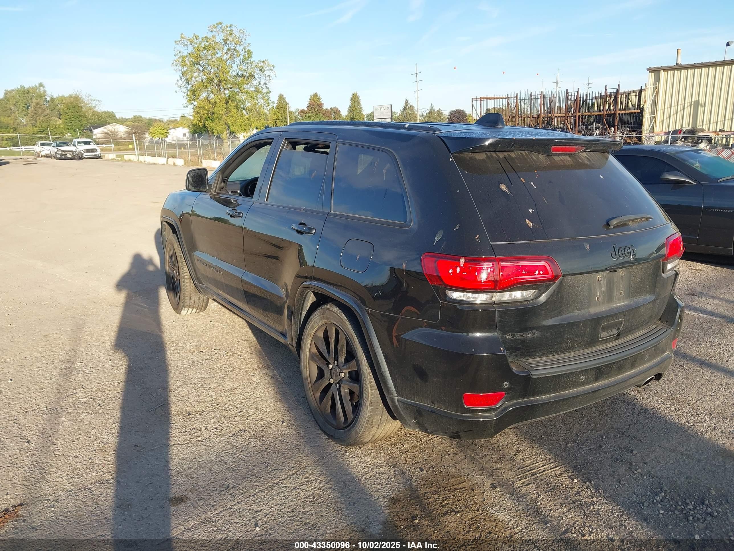 JEEP GRAND image 3