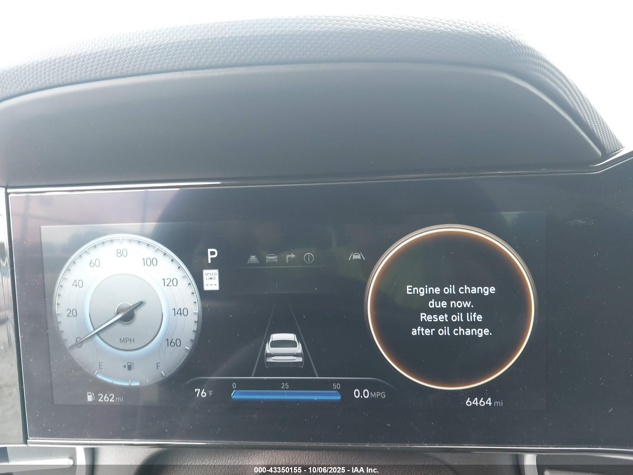 HYUNDAI ELANTRA image 7
