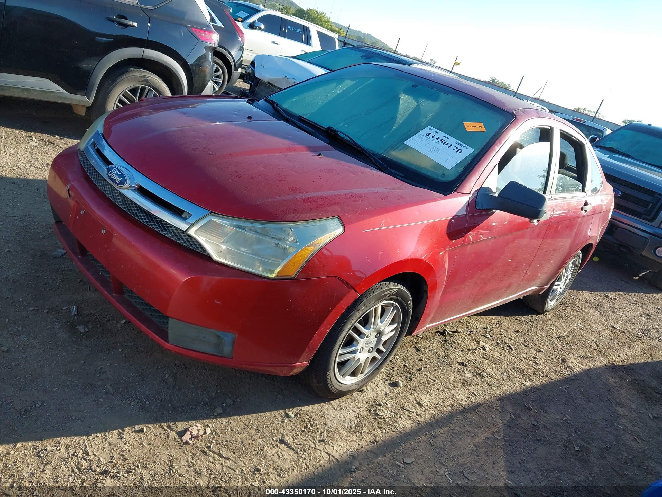 FORD FOCUS image 2