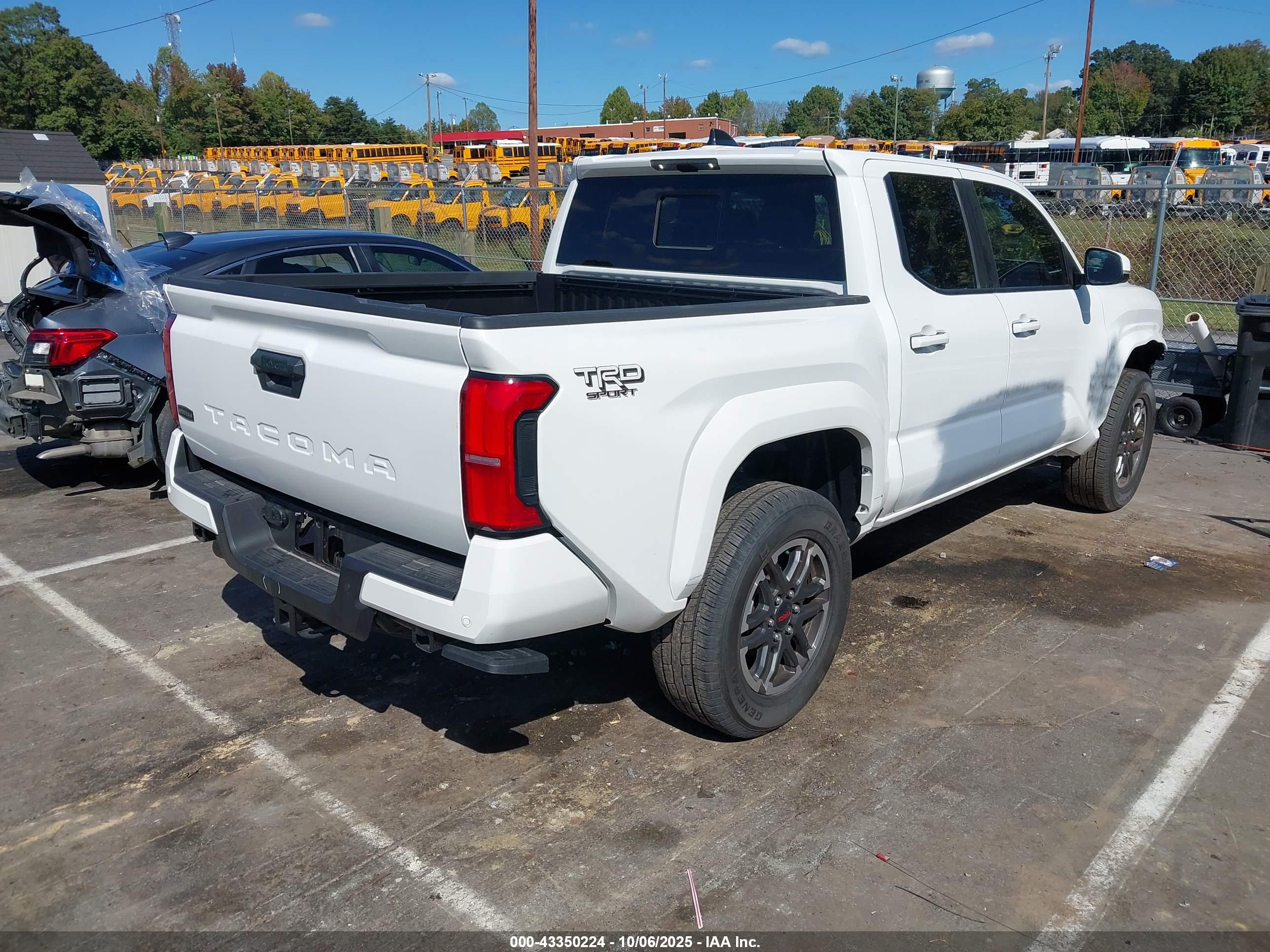 TOYOTA TACOMA image 4
