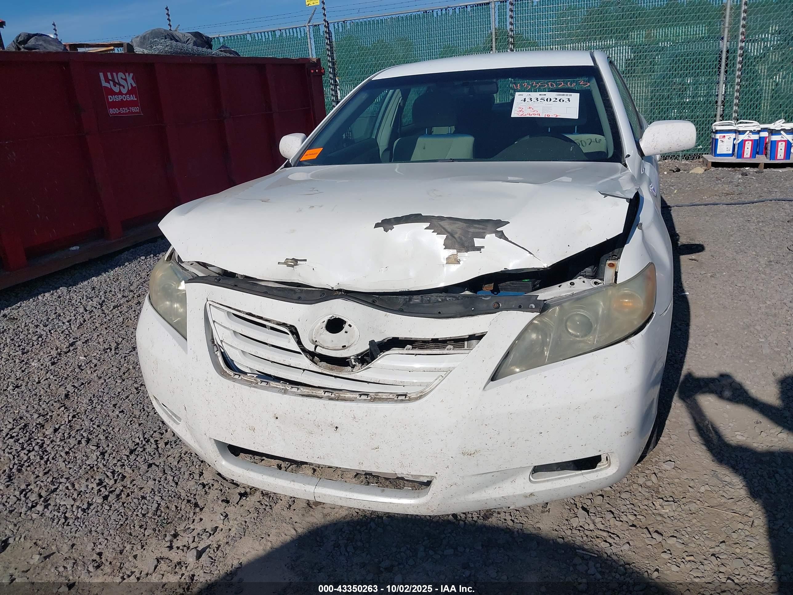 TOYOTA CAMRY image 6