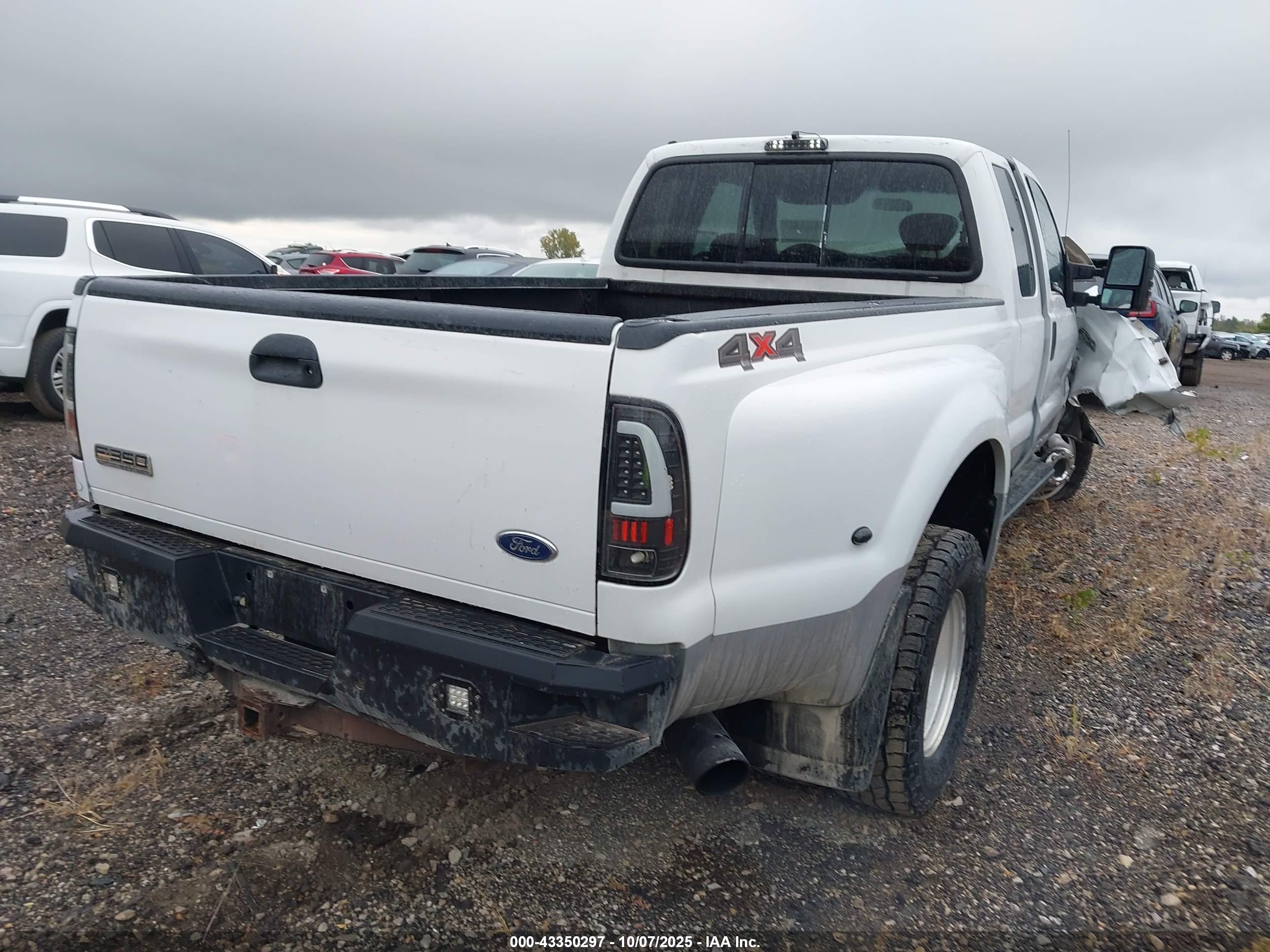 FORD F-350 image 4