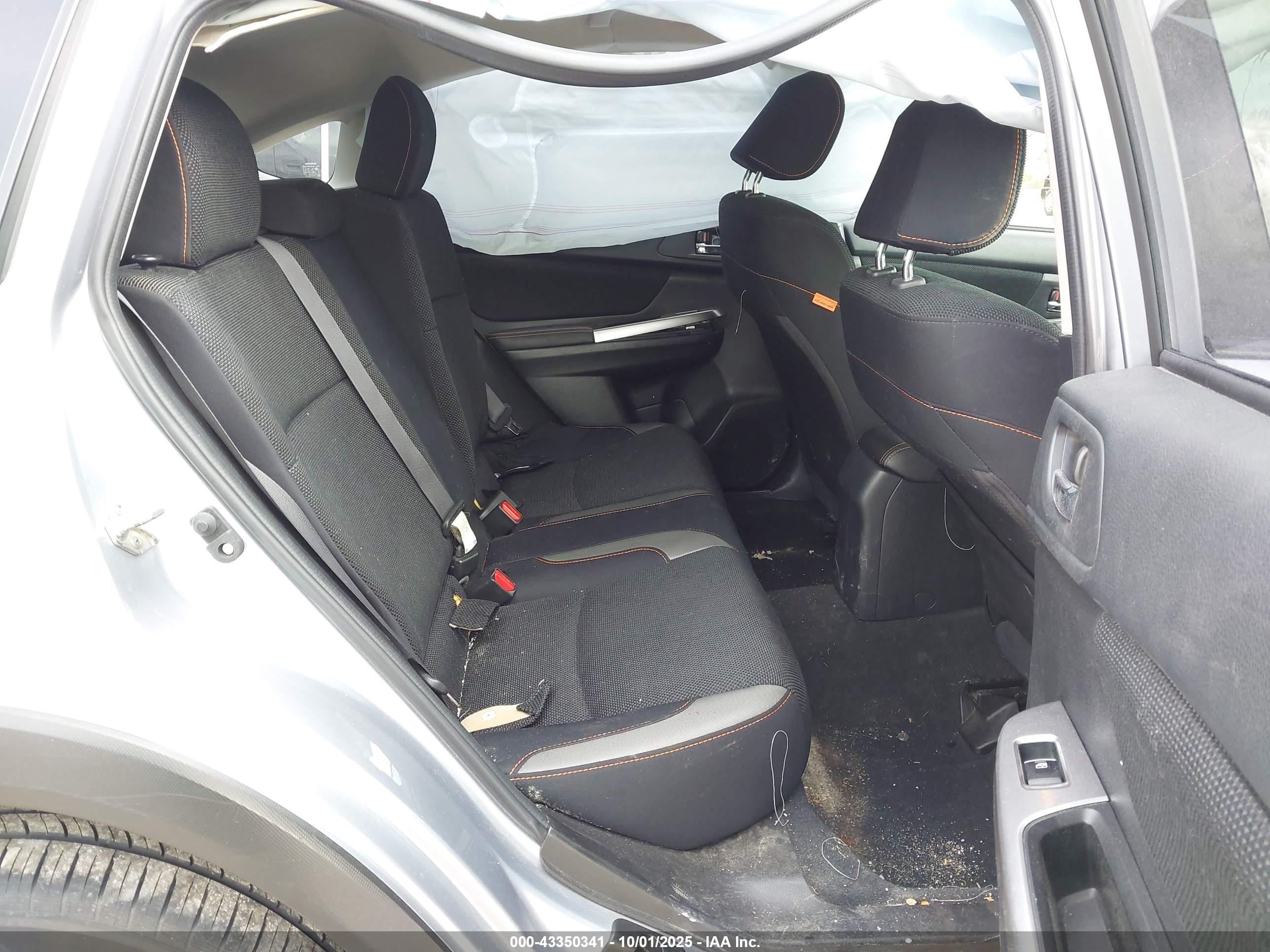 SUBARU CROSSTREK image 8