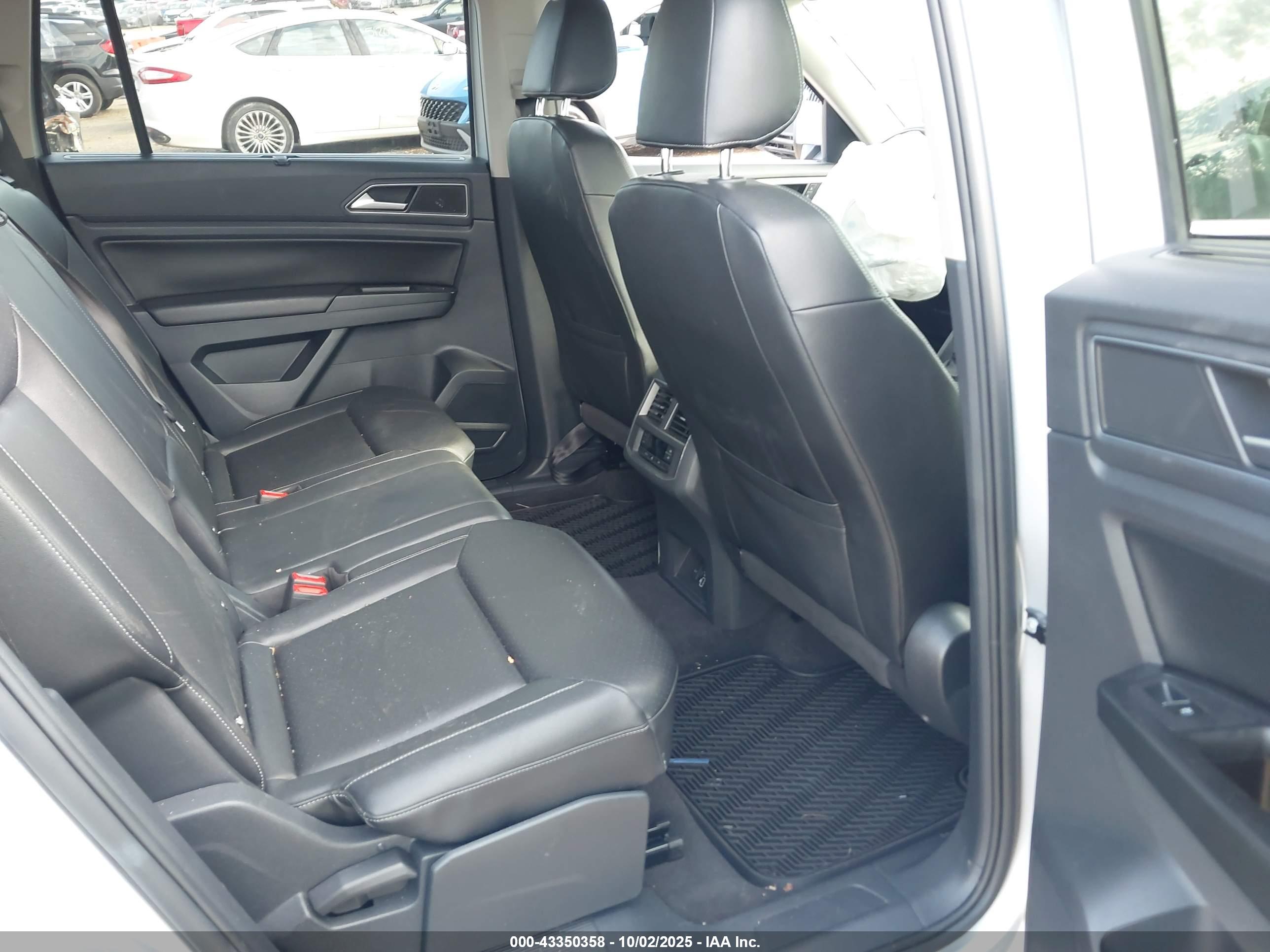 VOLKSWAGEN ATLAS image 8
