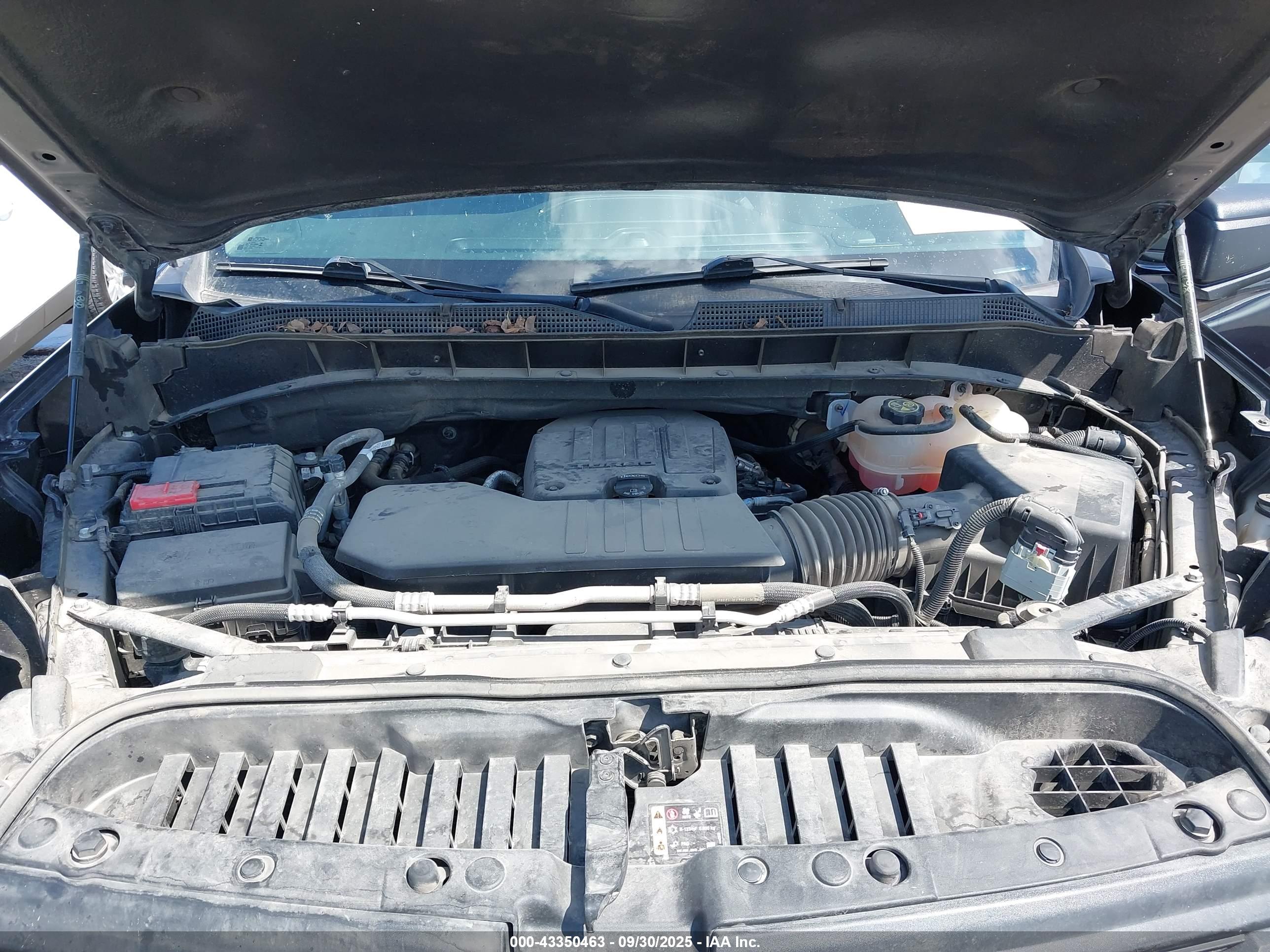 CHEVROLET SILVERADO image 10