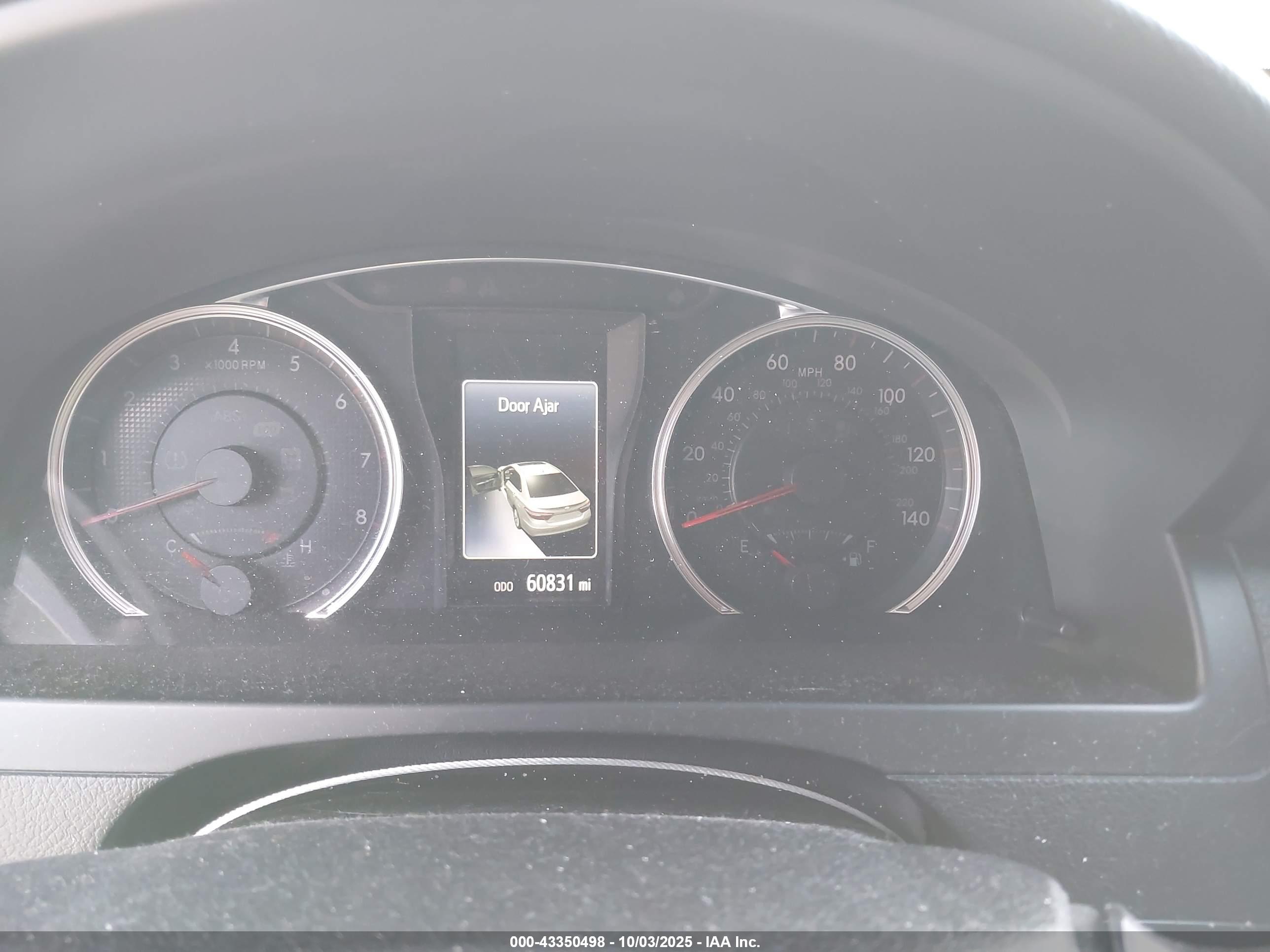 TOYOTA CAMRY image 7
