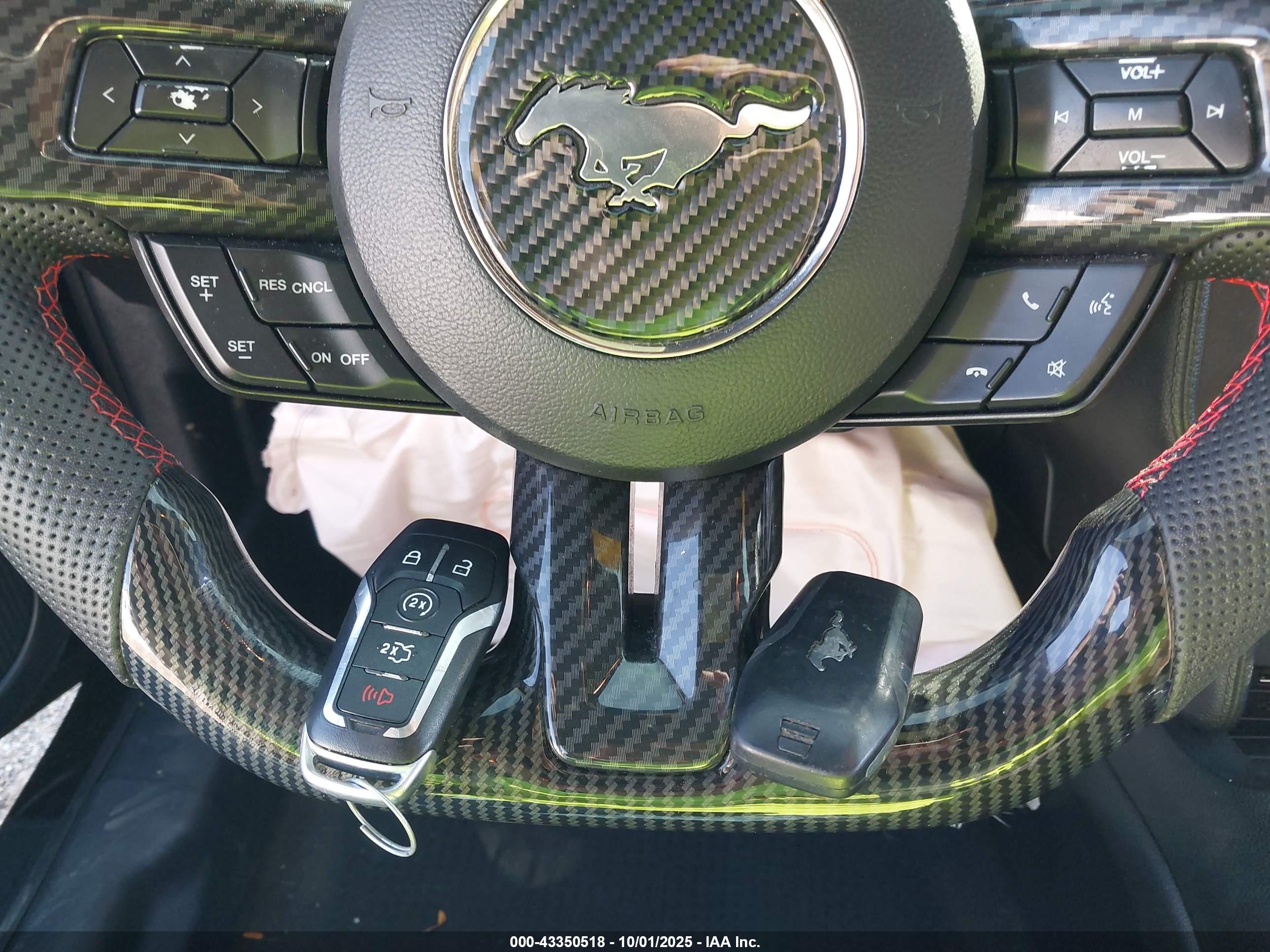 FORD MUSTANG image 11