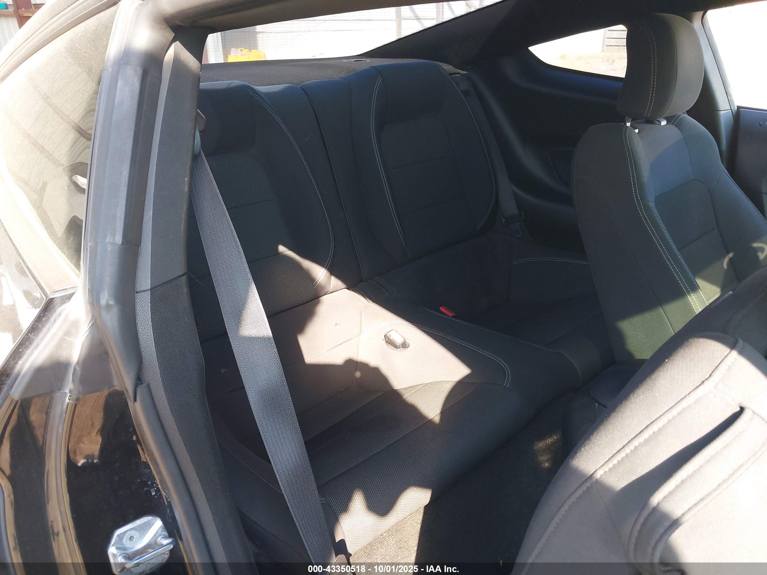 FORD MUSTANG image 8