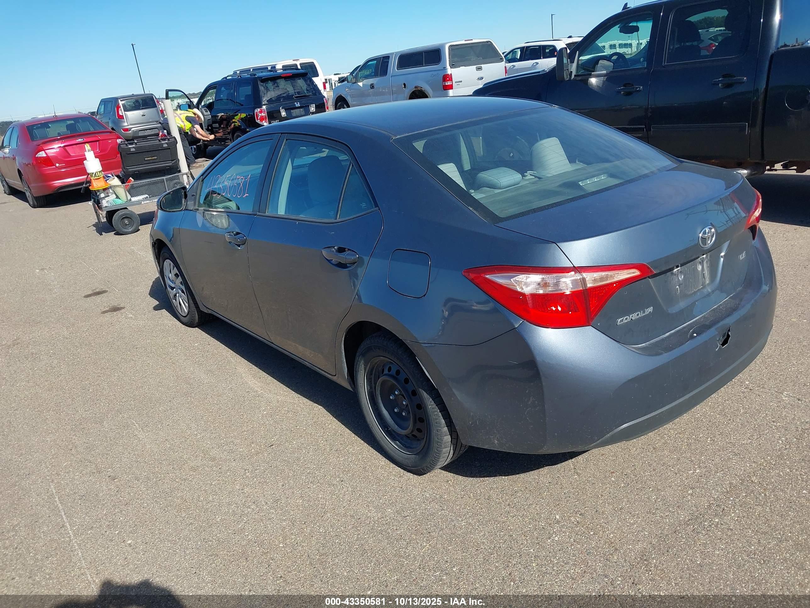 TOYOTA COROLLA image 3