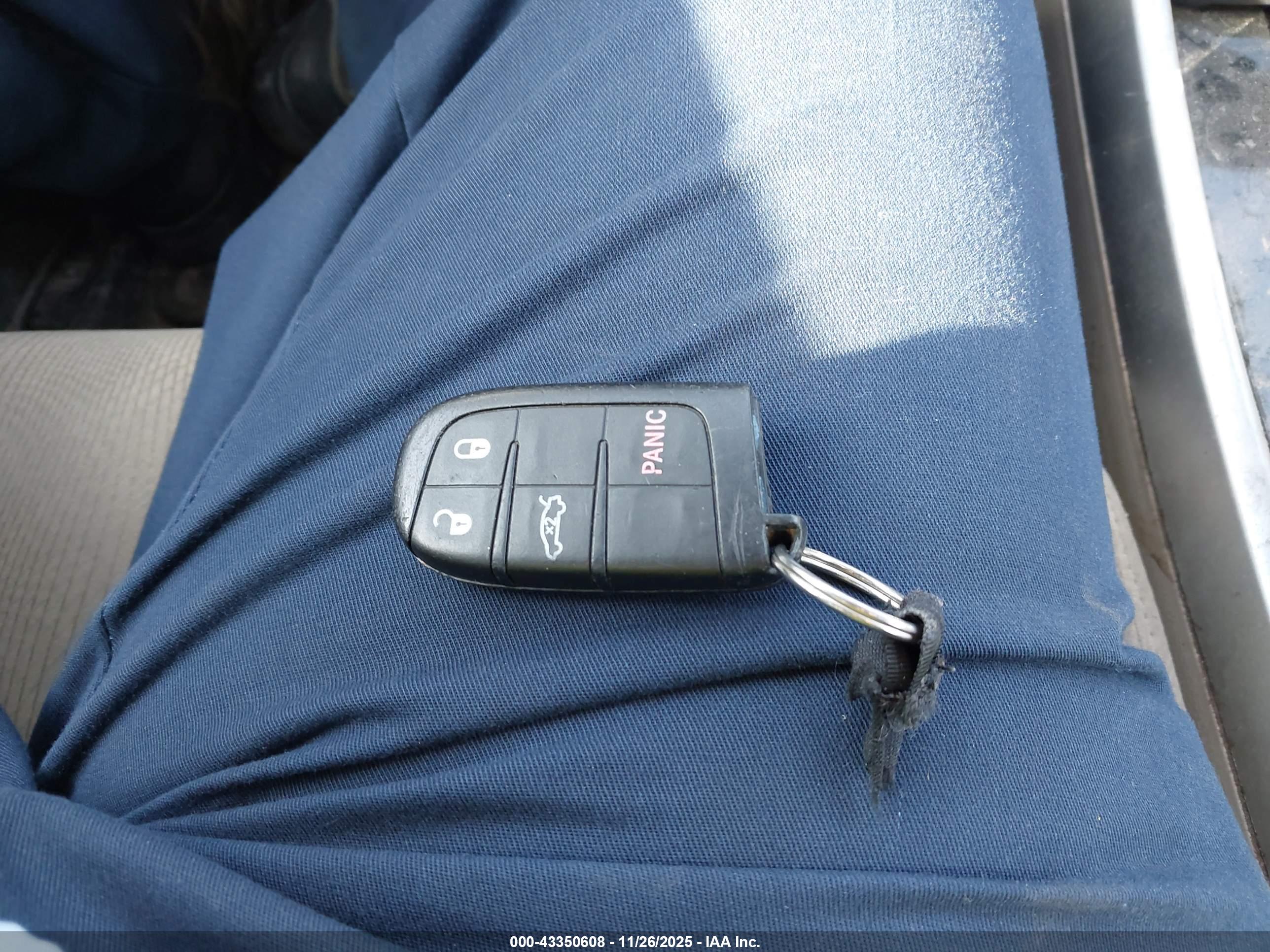 DODGE CHALLENGER image 11