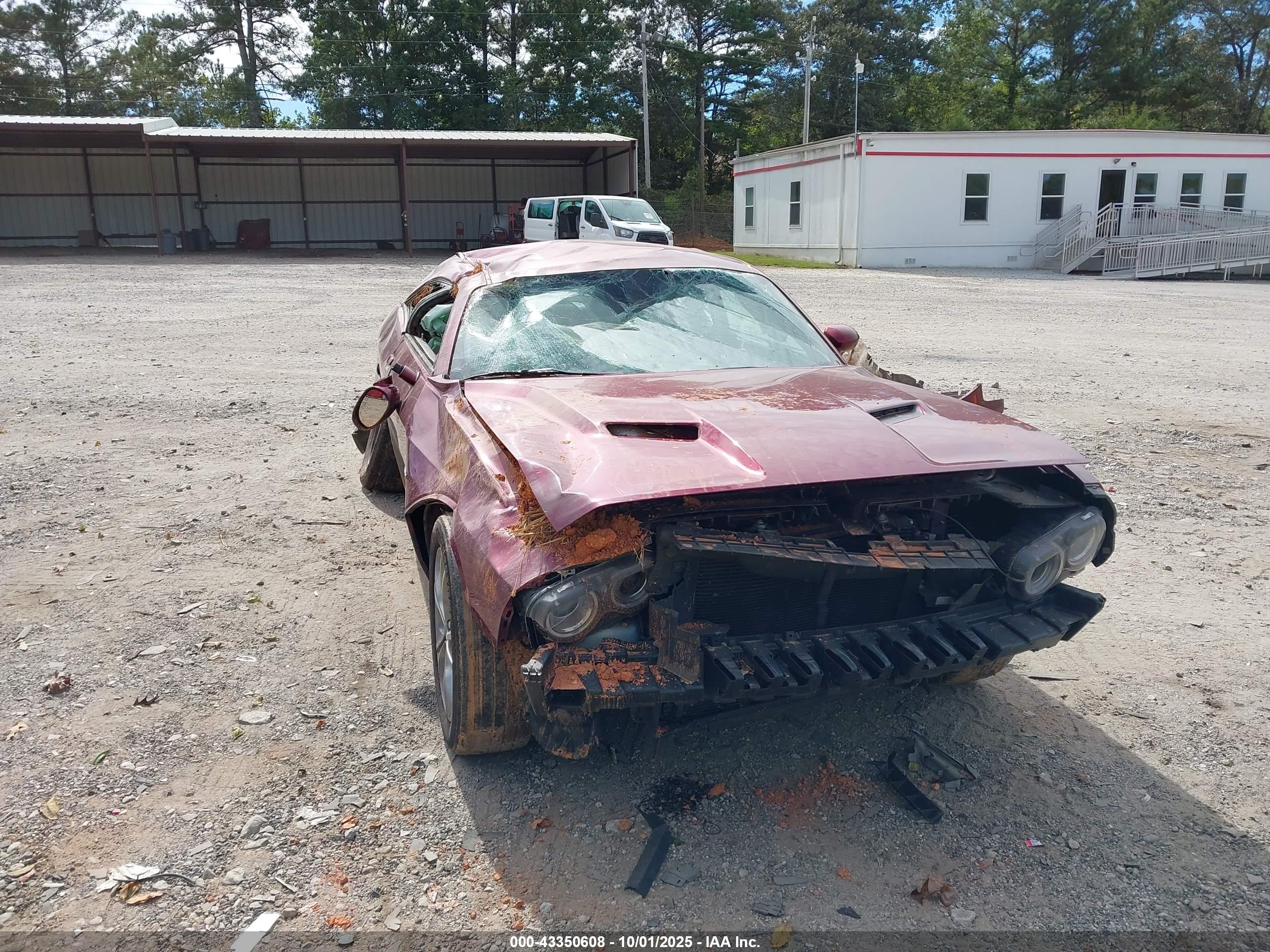 DODGE CHALLENGER image 6