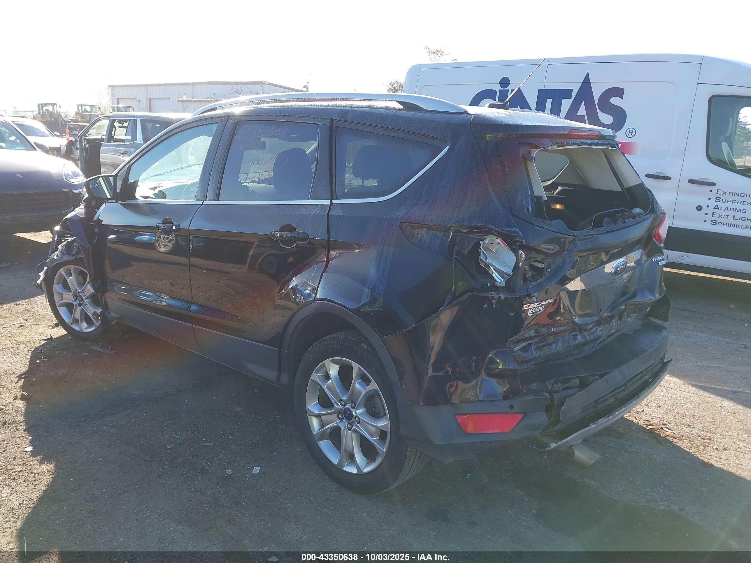 FORD ESCAPE image 3