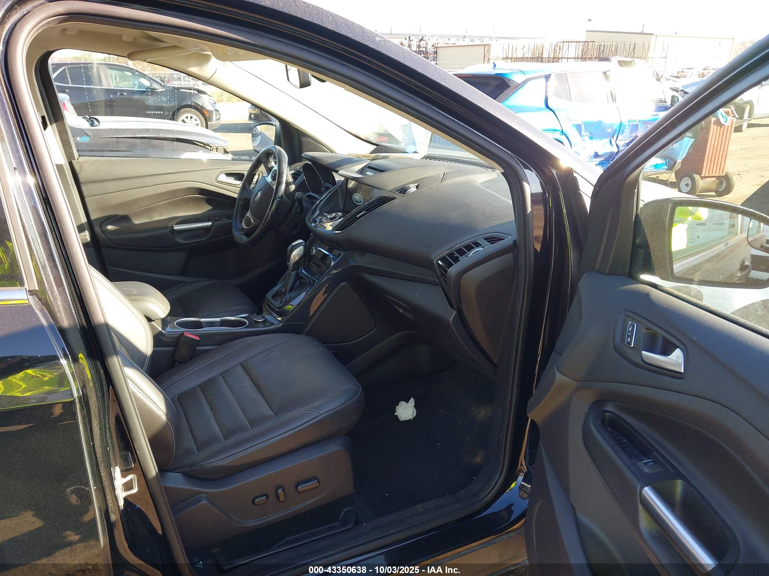 FORD ESCAPE image 5