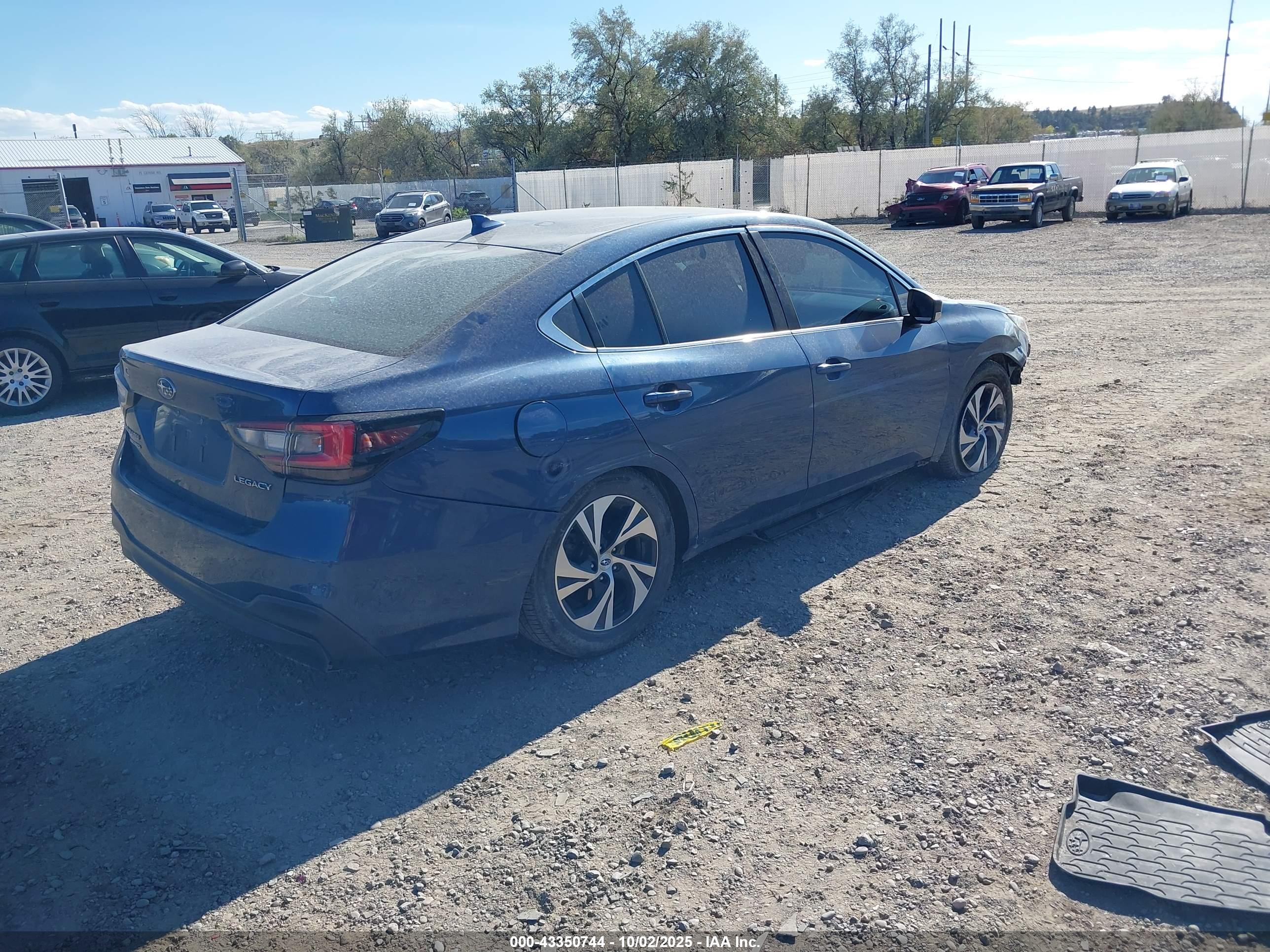 SUBARU LEGACY image 4