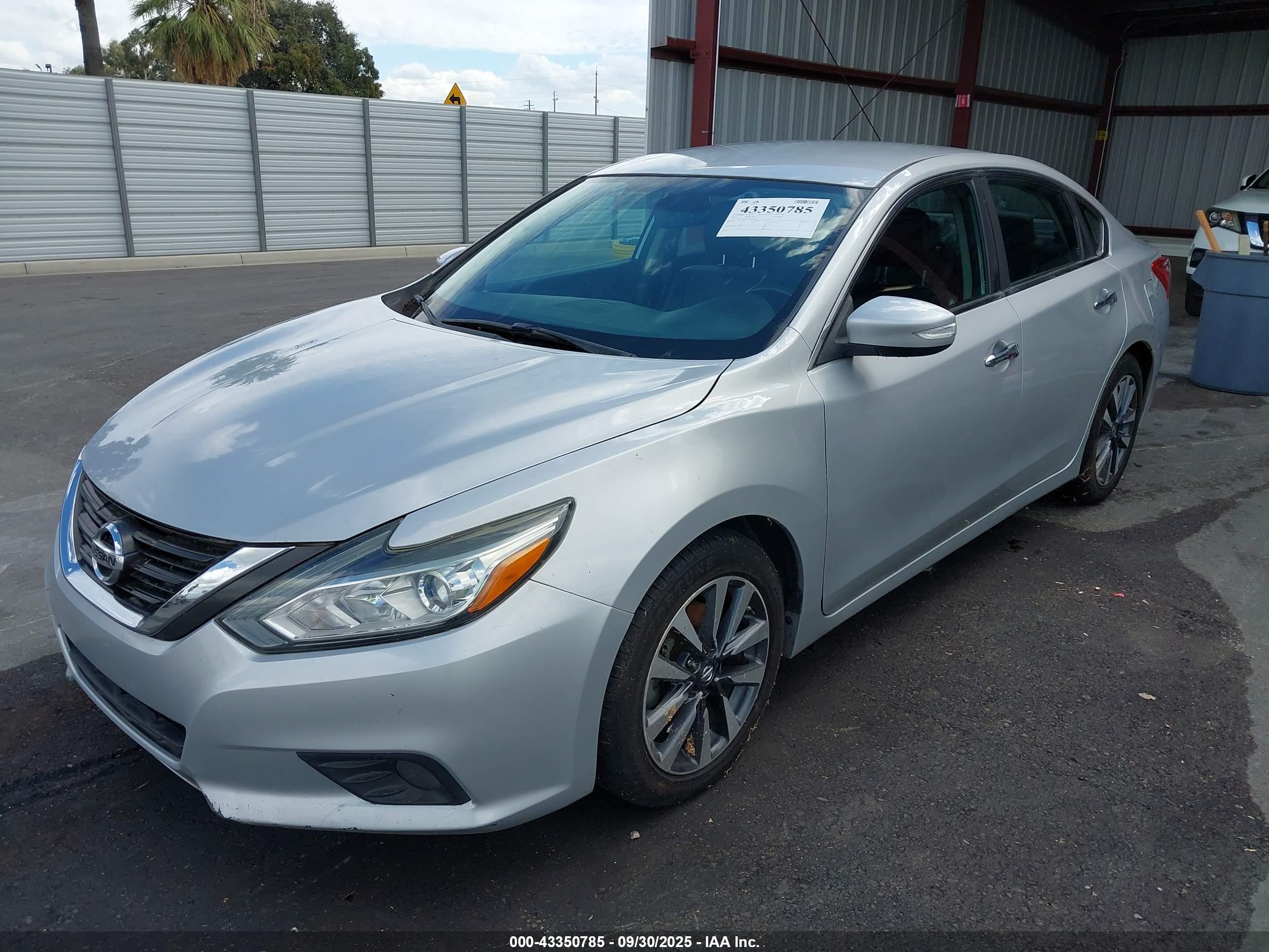 NISSAN ALTIMA image 2