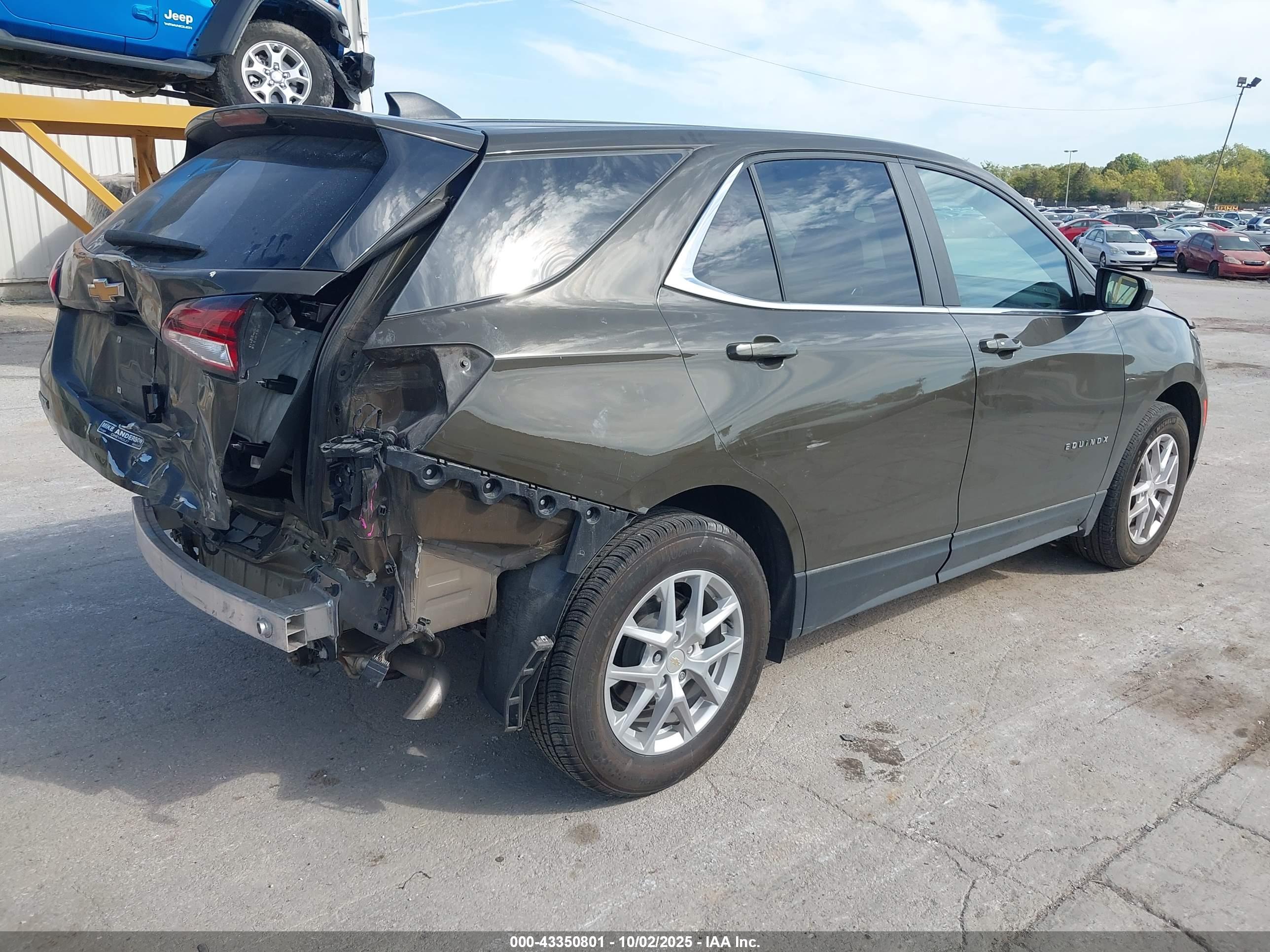 CHEVROLET EQUINOX image 4
