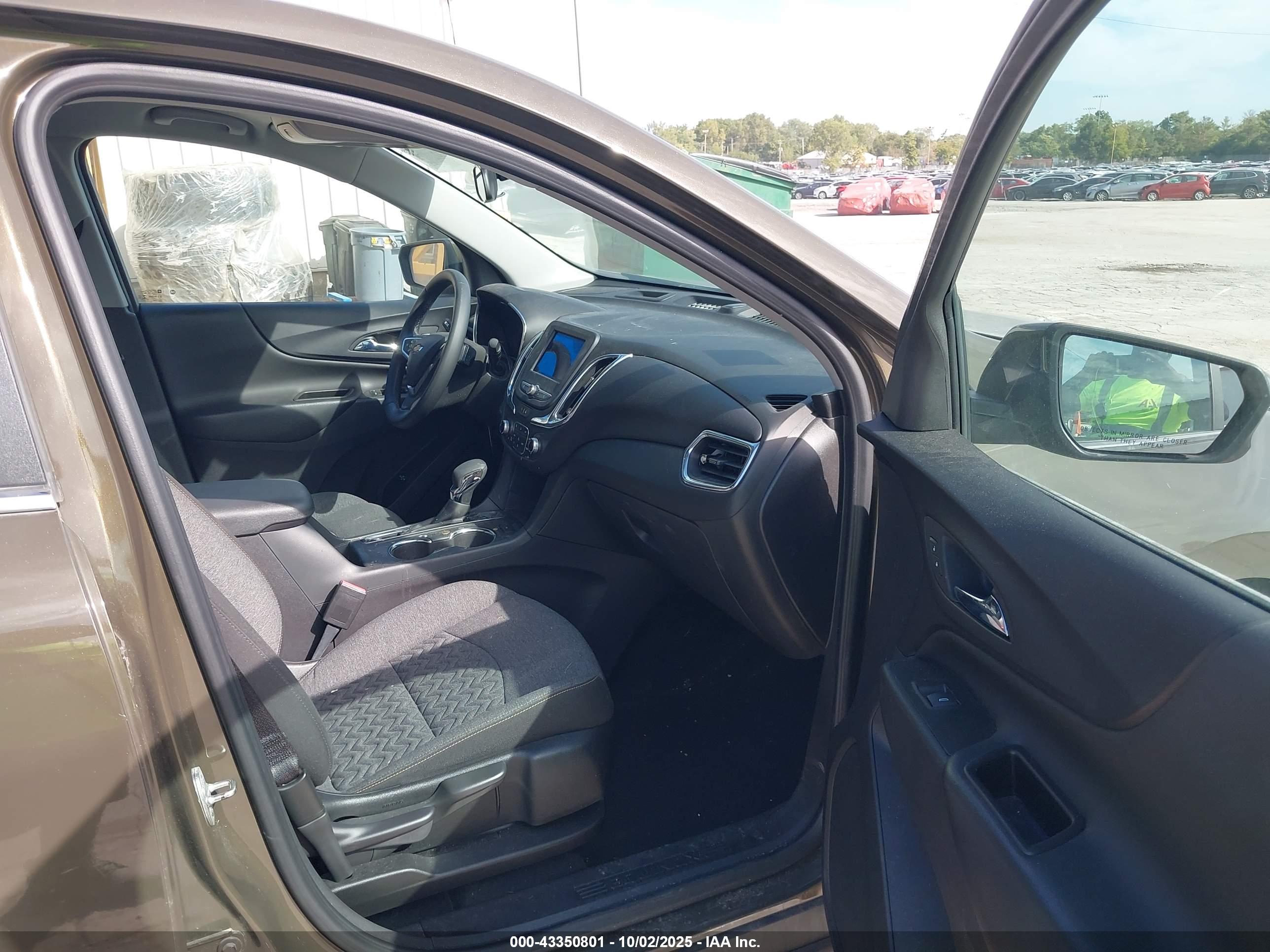CHEVROLET EQUINOX image 5