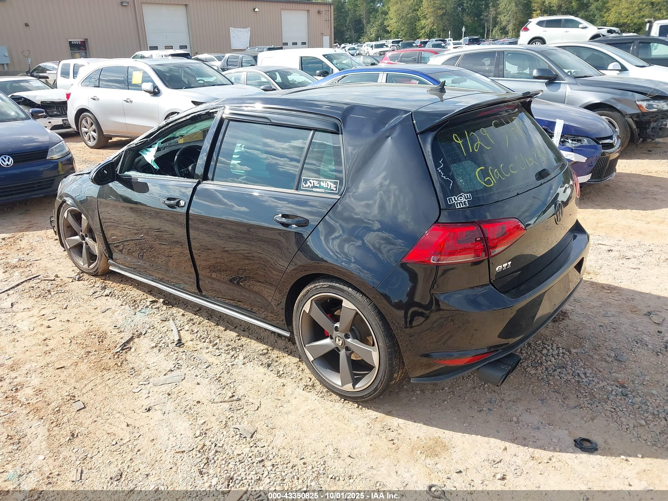 VOLKSWAGEN GOLF image 3