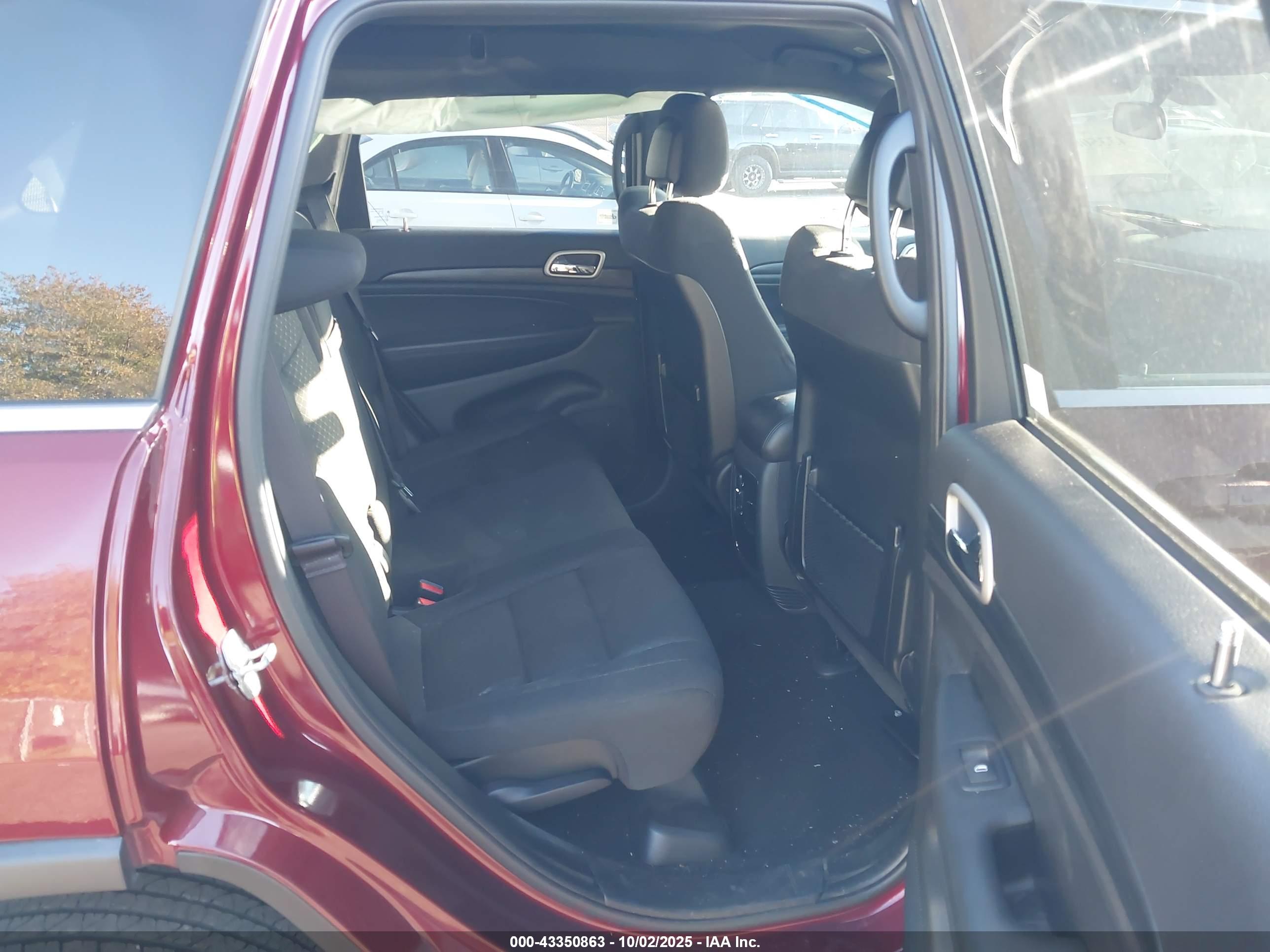 JEEP GRAND image 8
